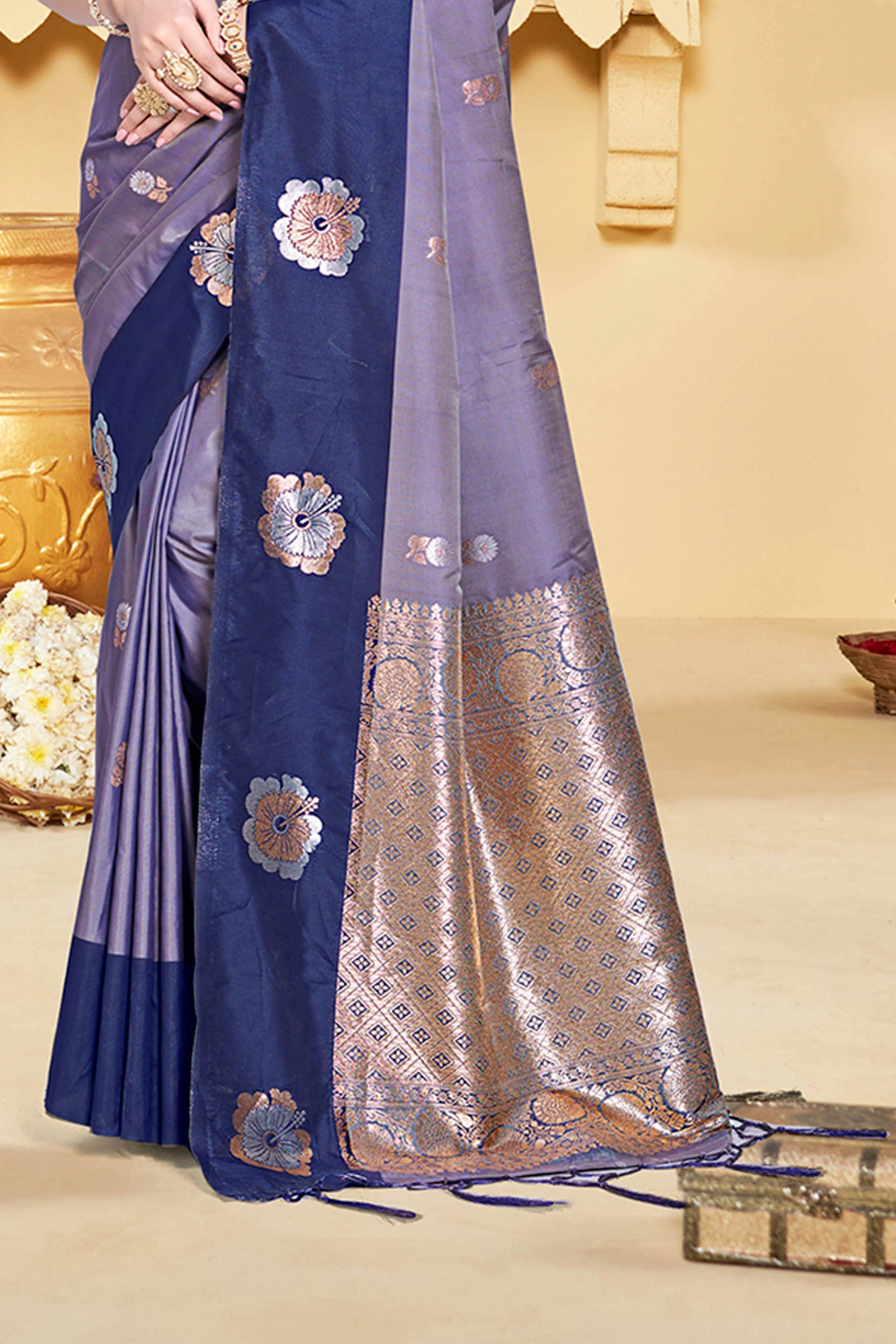 Charming Light Navy Blue Floral Zari Weaving Silk Blend Saree Enhanced With Stylish Tassel Pallu - Image 4