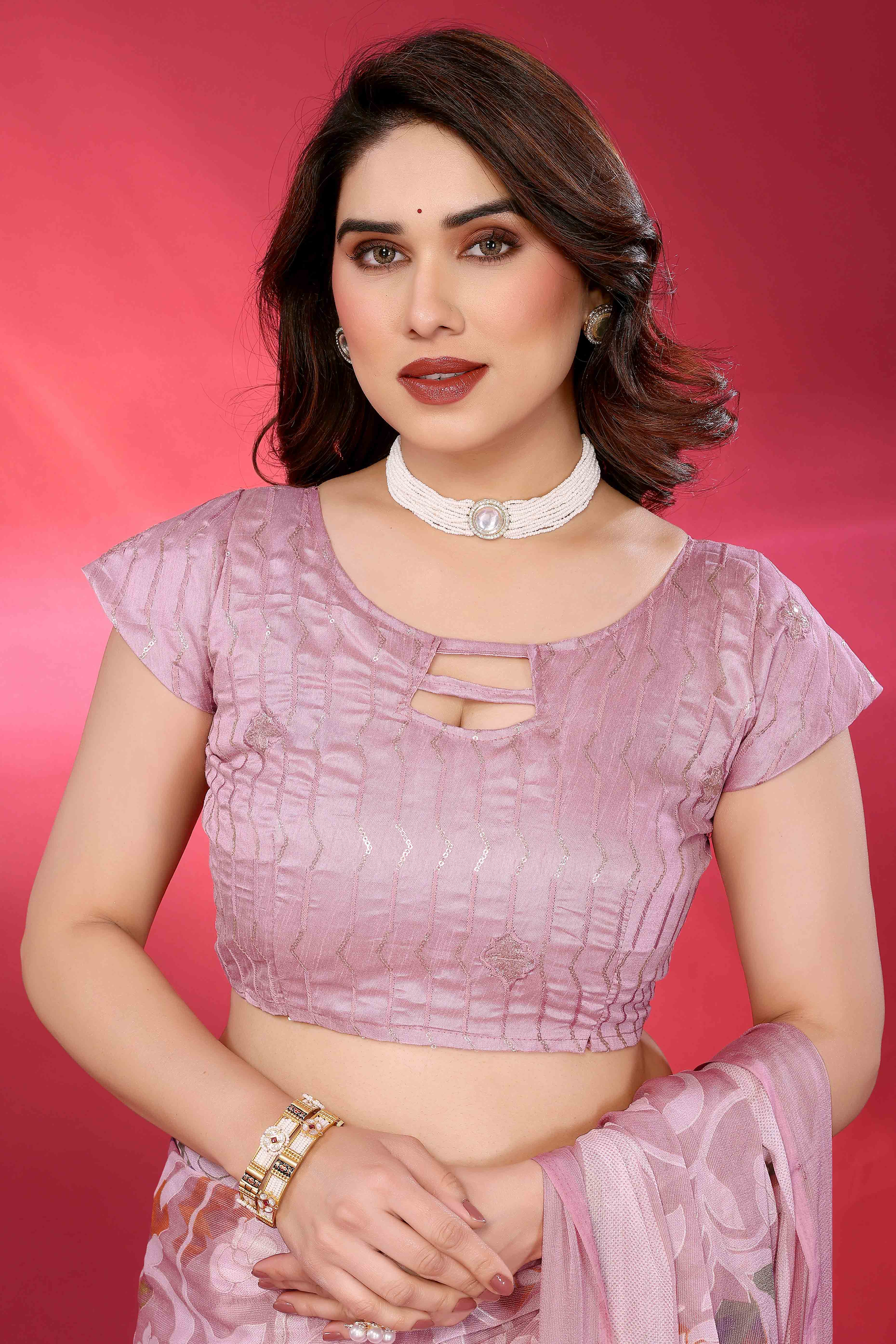 Charming Pink Brasso Chiffon Saree with Elegant Floral Foil Print - Image 6