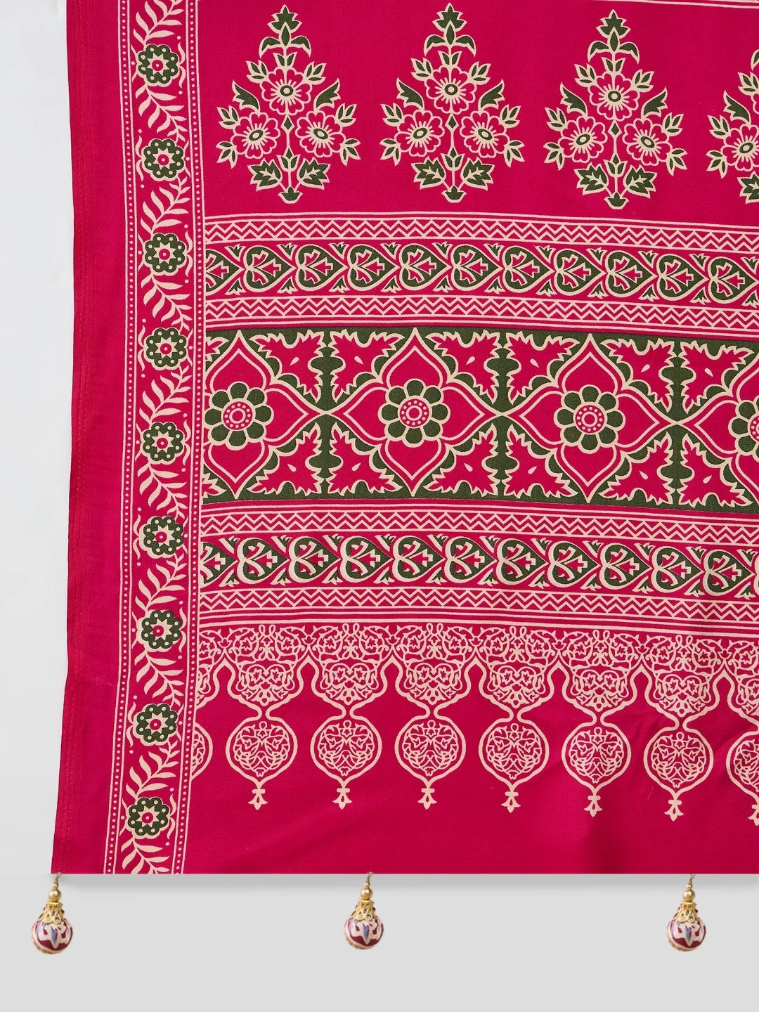 Charming Pink Floral Printed Satin Saree Beautified With Decorative Latkan Pallu - Image 2