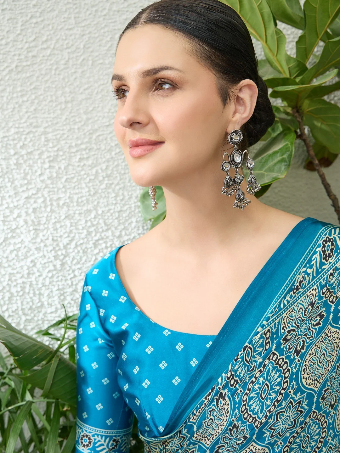 Charming Teal Blue Floral Printed Satin Saree Beautified With Decorative Latkan Pallu - Image 4