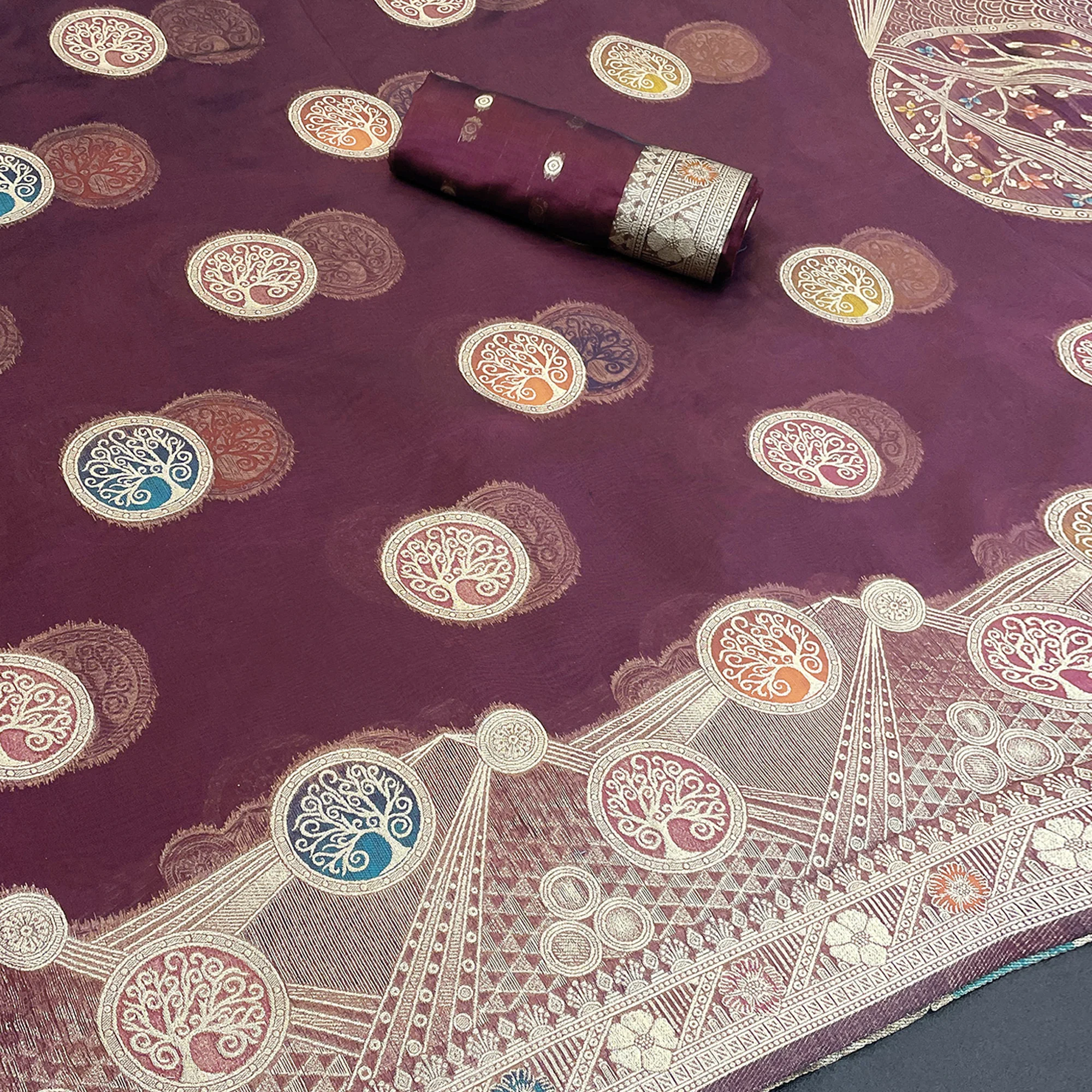 Charming Wine Zari Woven Floral Organza Saree Accented With Digital Printed Pallu & Latkan - Image 2