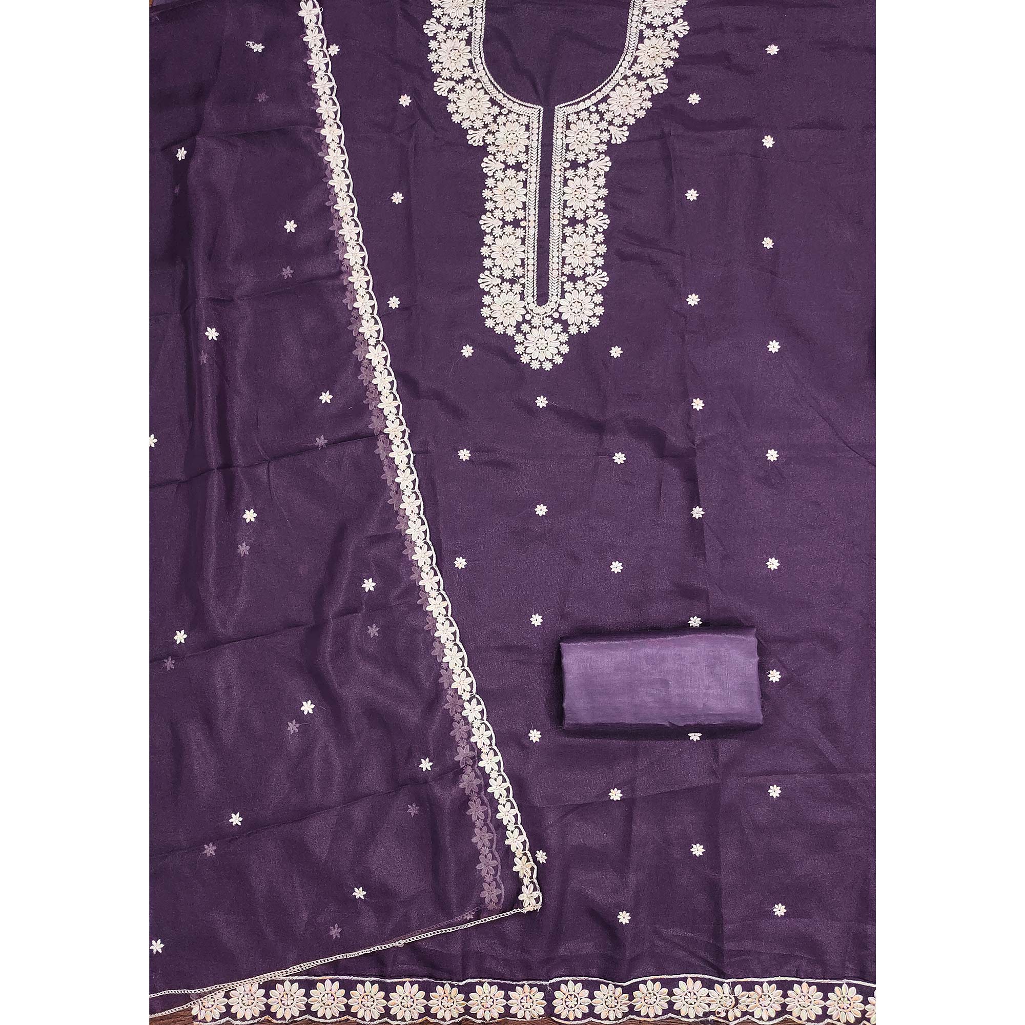 Chic Purple Floral Thread Embroidered Star Georgette Unstitched Suit Fabric - Image 4