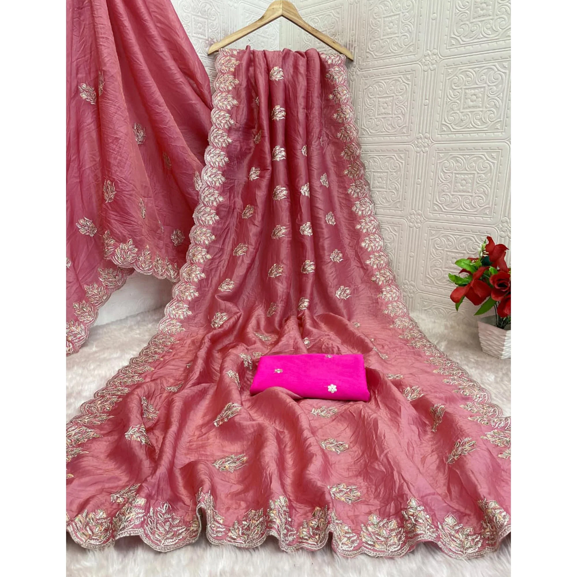 Classic Dusty Pink Silk Blend Crush Saree Beautifully Embellished With Floral Thread Embroidery - Image 3