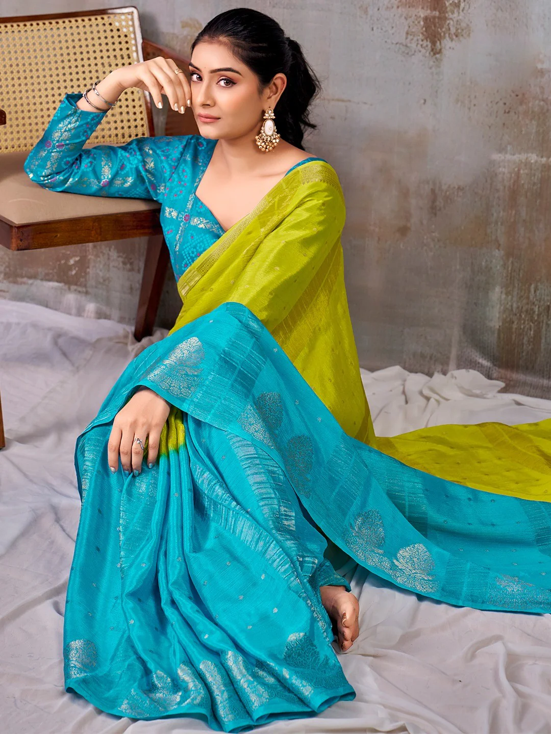 Classic Green And Blue Floral Weaving Jacquard Chinon Half & Half Saree With Timeless Charm - Image 3