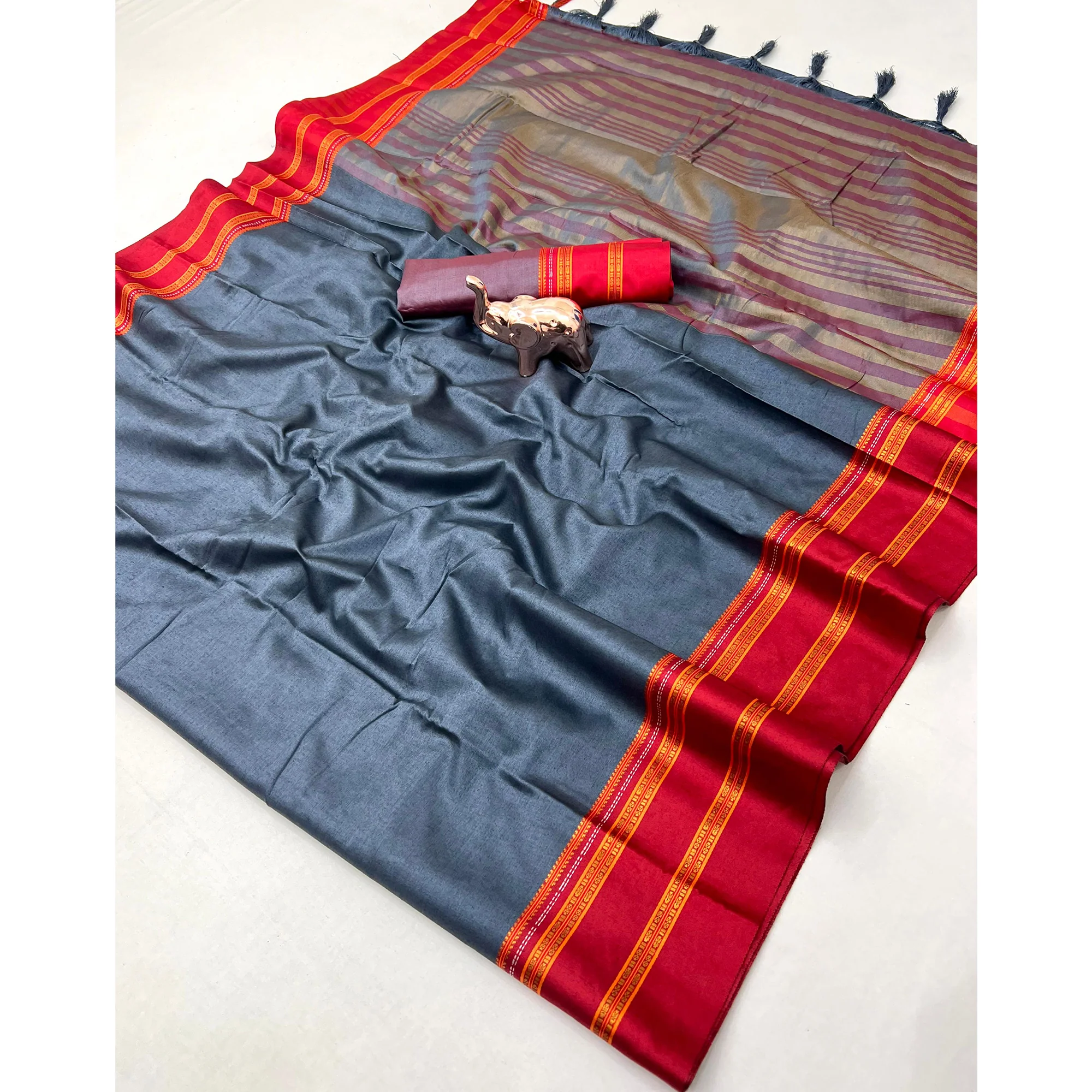 Classic Grey Solid Weaving Pure Silk Saree Accented With Woven Striped Pallu & Tassel Finish - Image 3