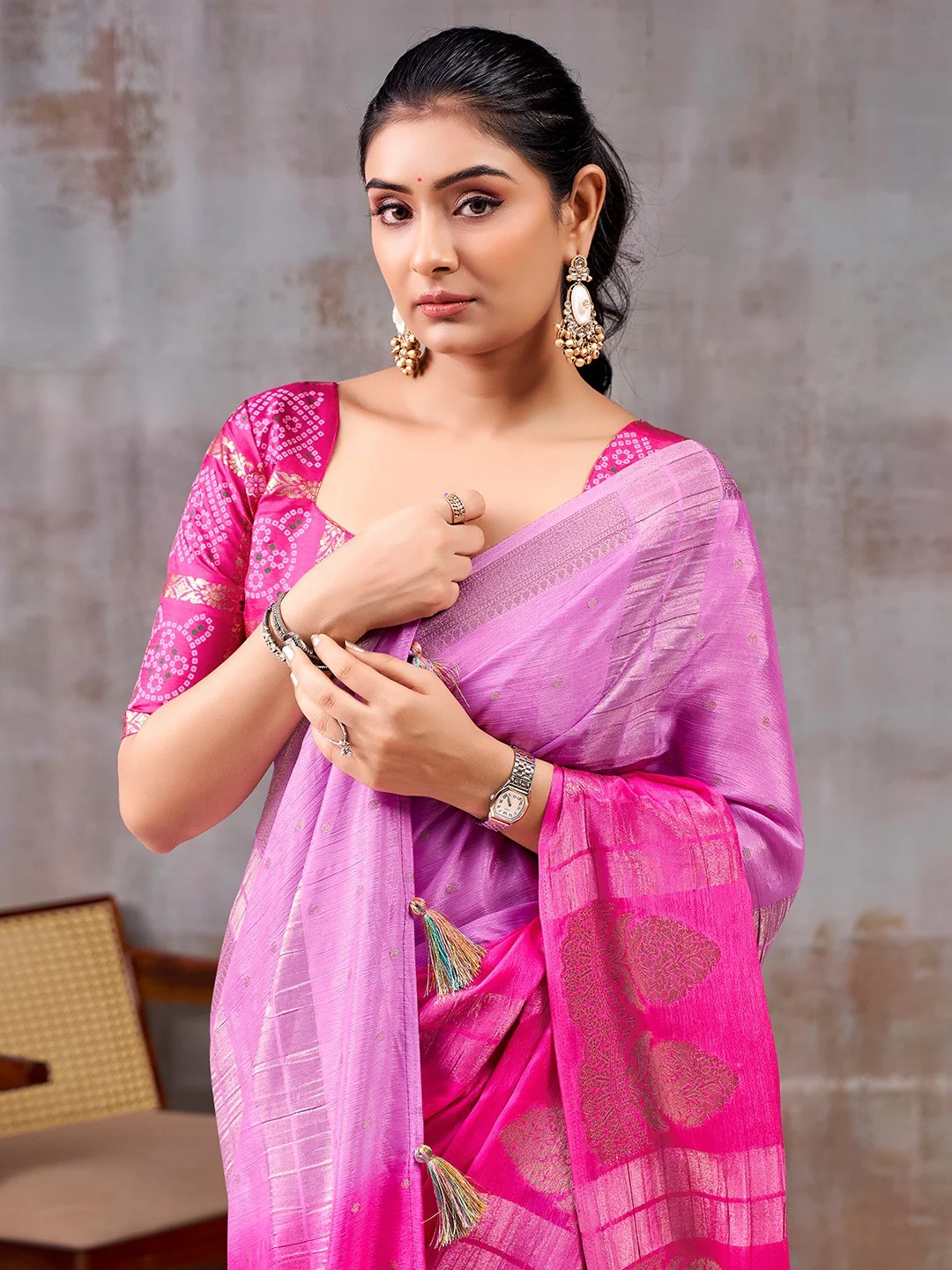 Classic Lavender And Pink Floral Weaving Jacquard Chinon Half & Half Saree With Timeless Charm - Image 4