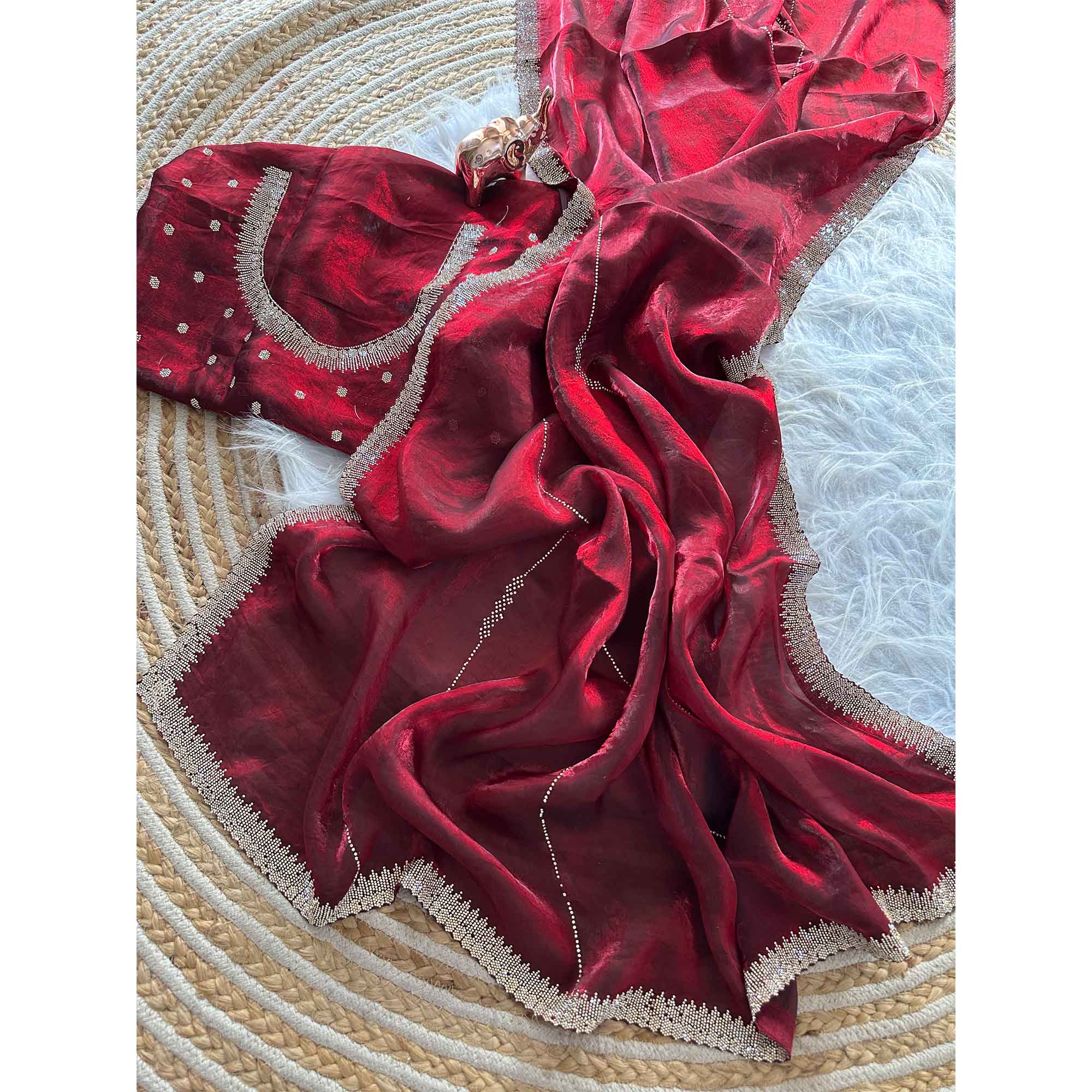 Classic Maroon Pure Silk Saree Adorned With Sparkling Jarkan Work & An Exquisite Designer Border - Image 3