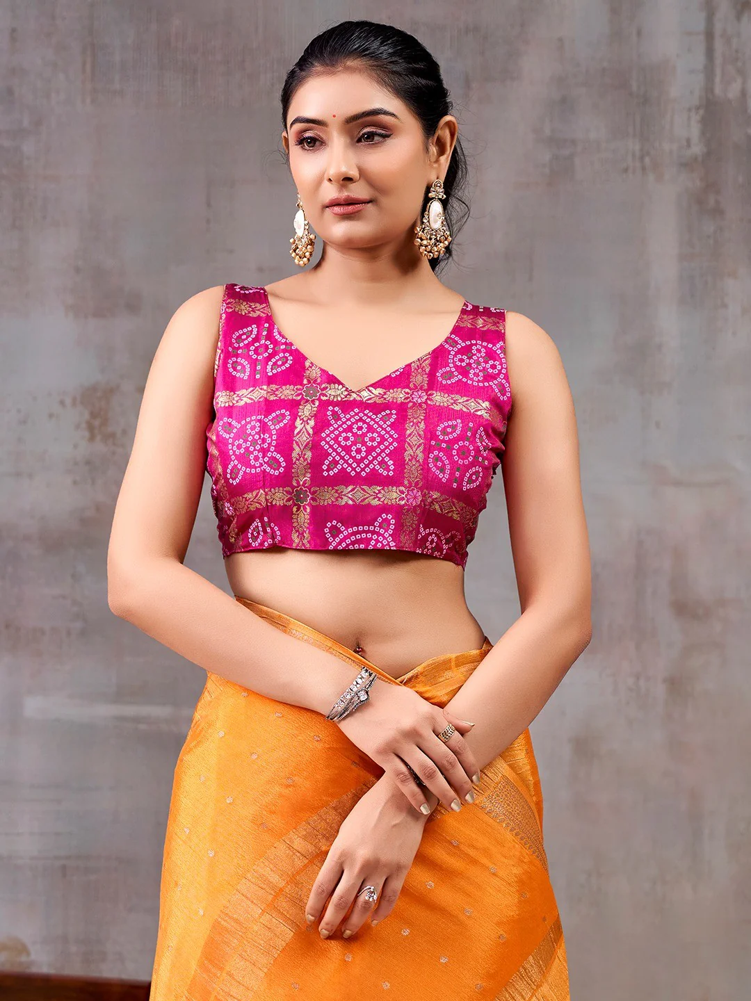 Classic Orange And Pink Floral Weaving Jacquard Chinon Half & Half Saree With Timeless Charm - Image 4
