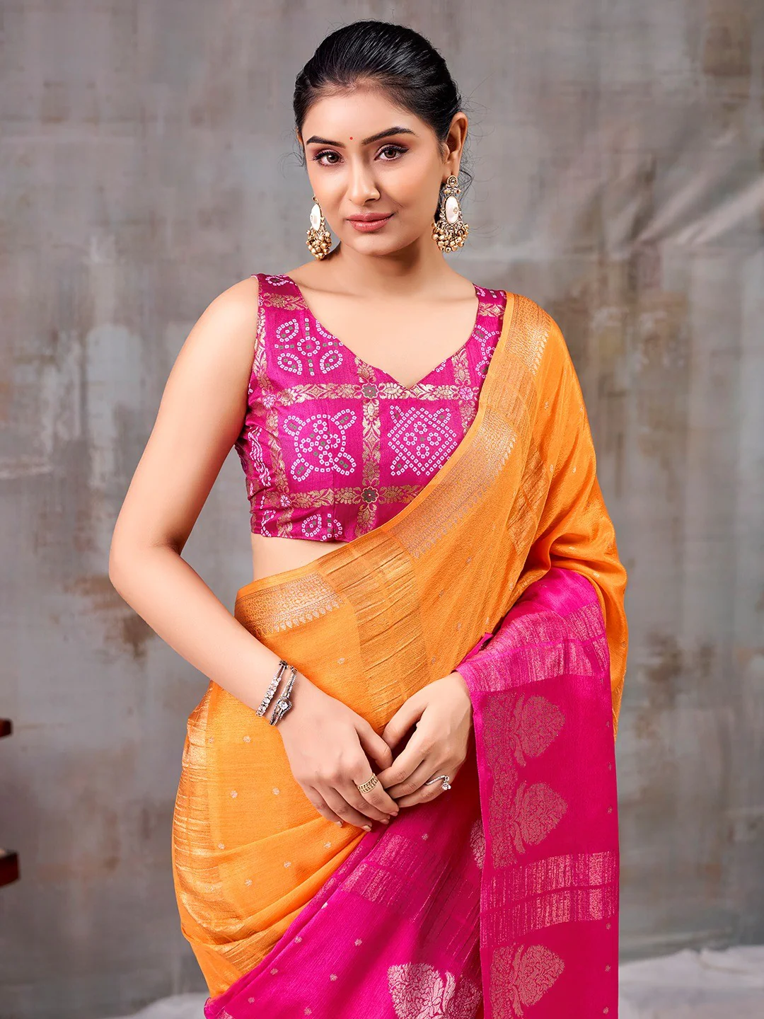 Classic Orange And Pink Floral Weaving Jacquard Chinon Half & Half Saree With Timeless Charm - Image 5