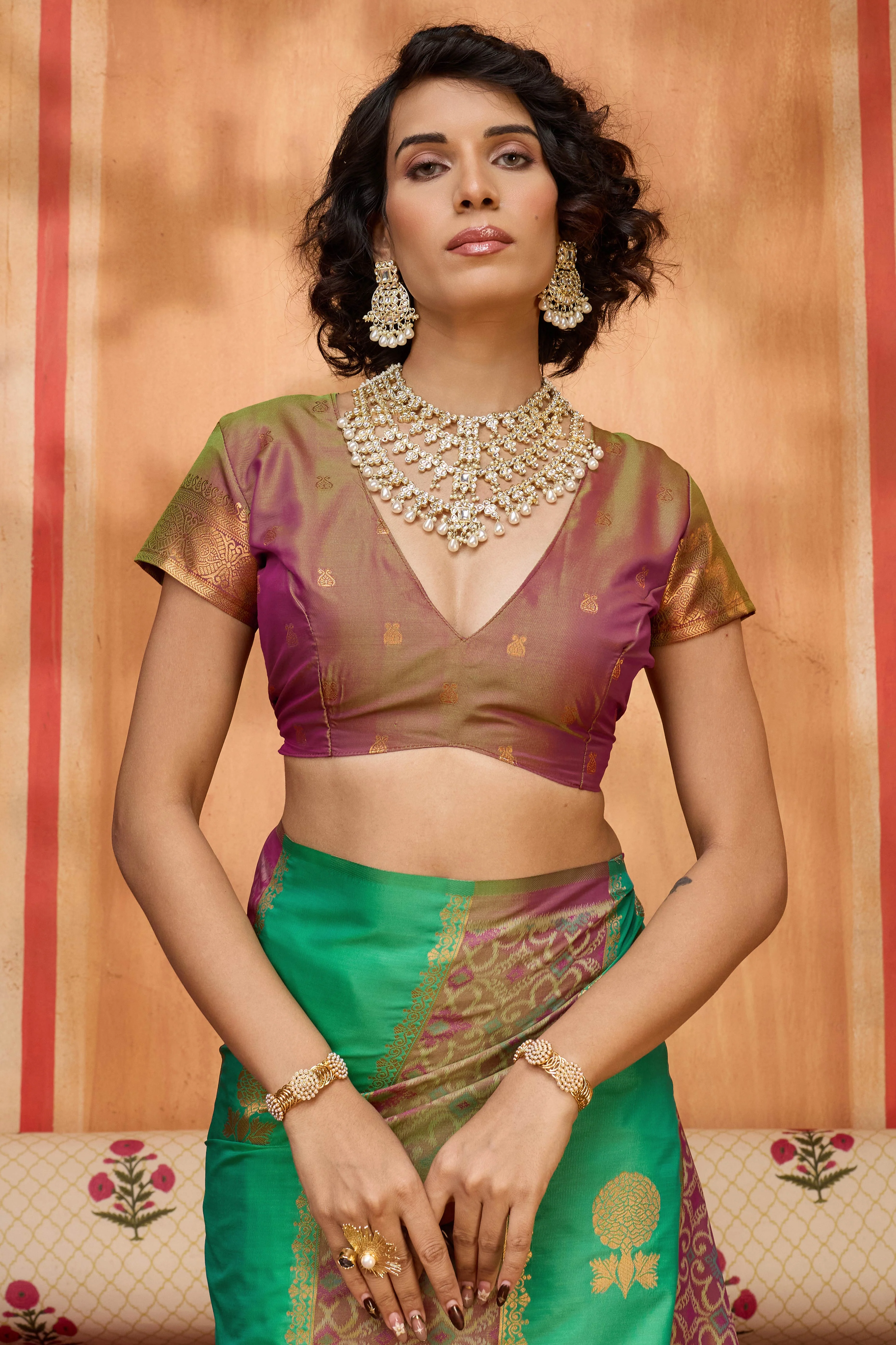 Classic Parrot Green Floral Handloom Weaving Art Silk Saree With Statement Tassel Pallu - Image 10