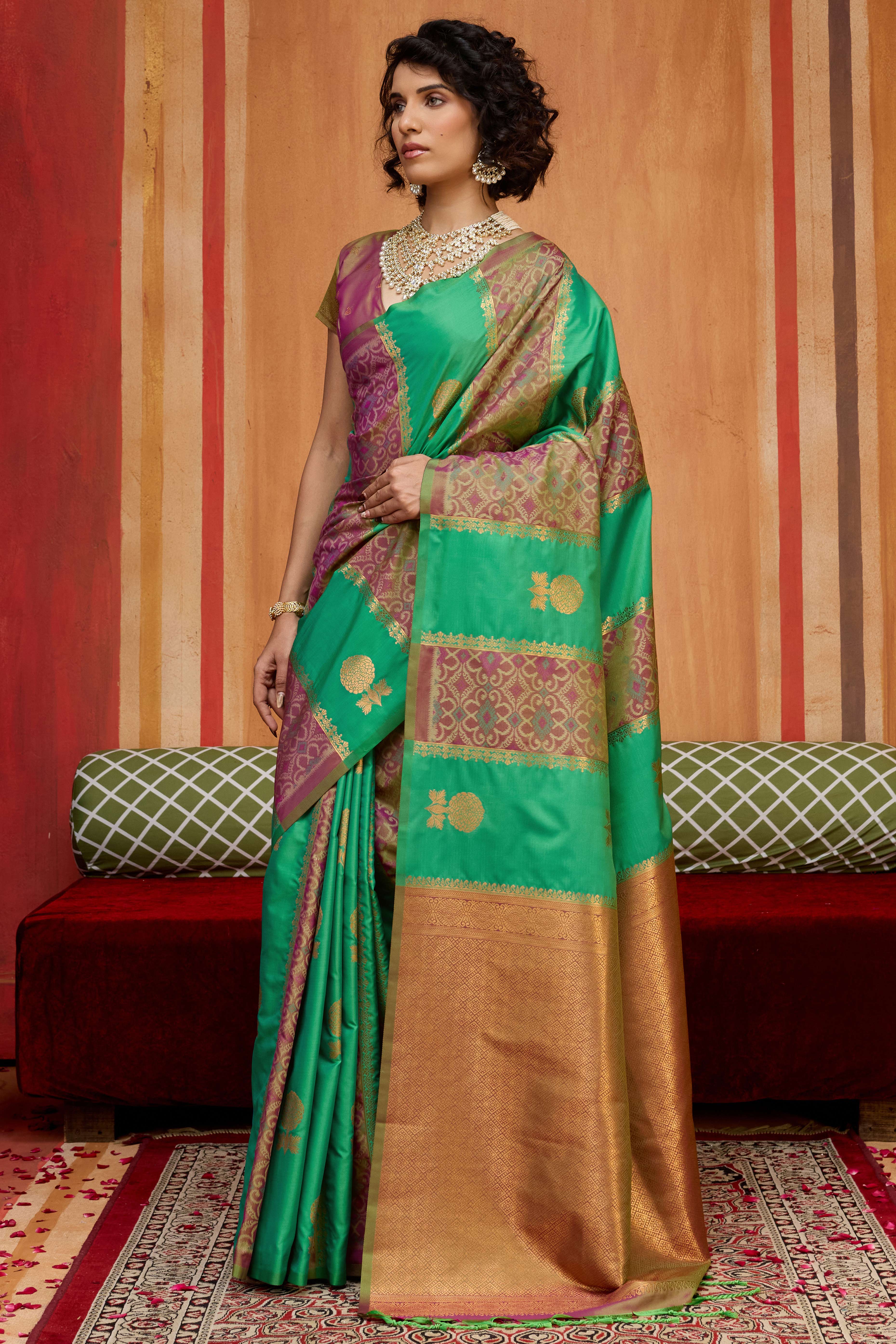 Classic Parrot Green Floral Handloom Weaving Art Silk Saree With Statement Tassel Pallu - Image 5