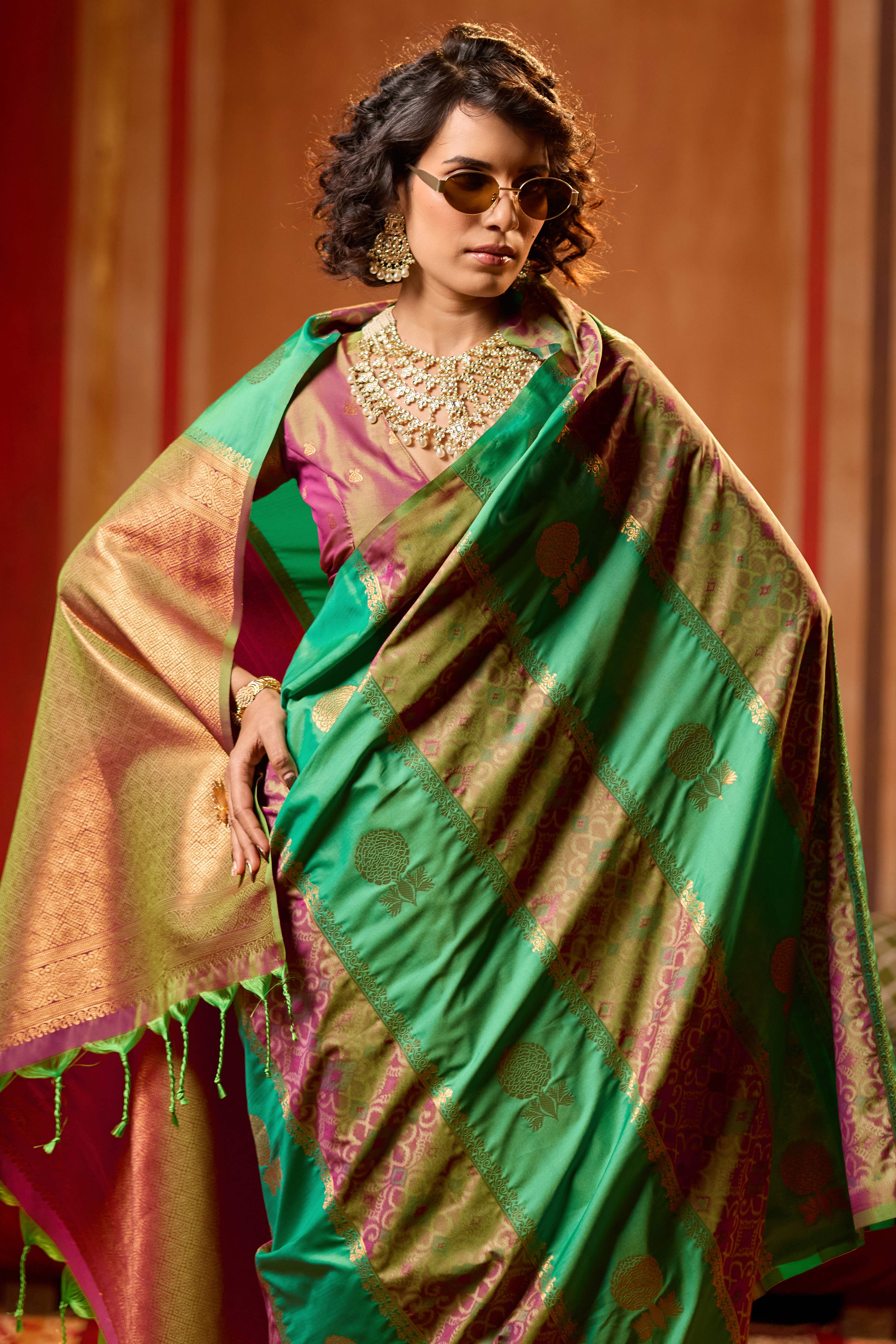 Classic Parrot Green Floral Handloom Weaving Art Silk Saree With Statement Tassel Pallu - Image 9