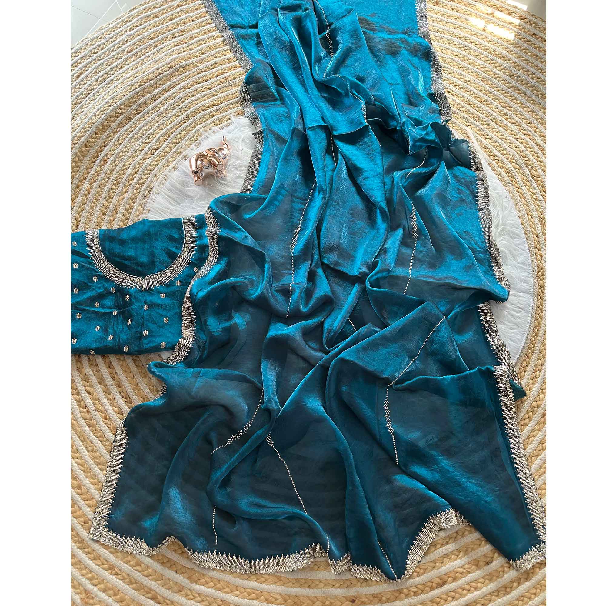 Classic Peacock Blue Pure Silk Saree Adorned With Sparkling Jarkan Work & An Designer Border - Image 5
