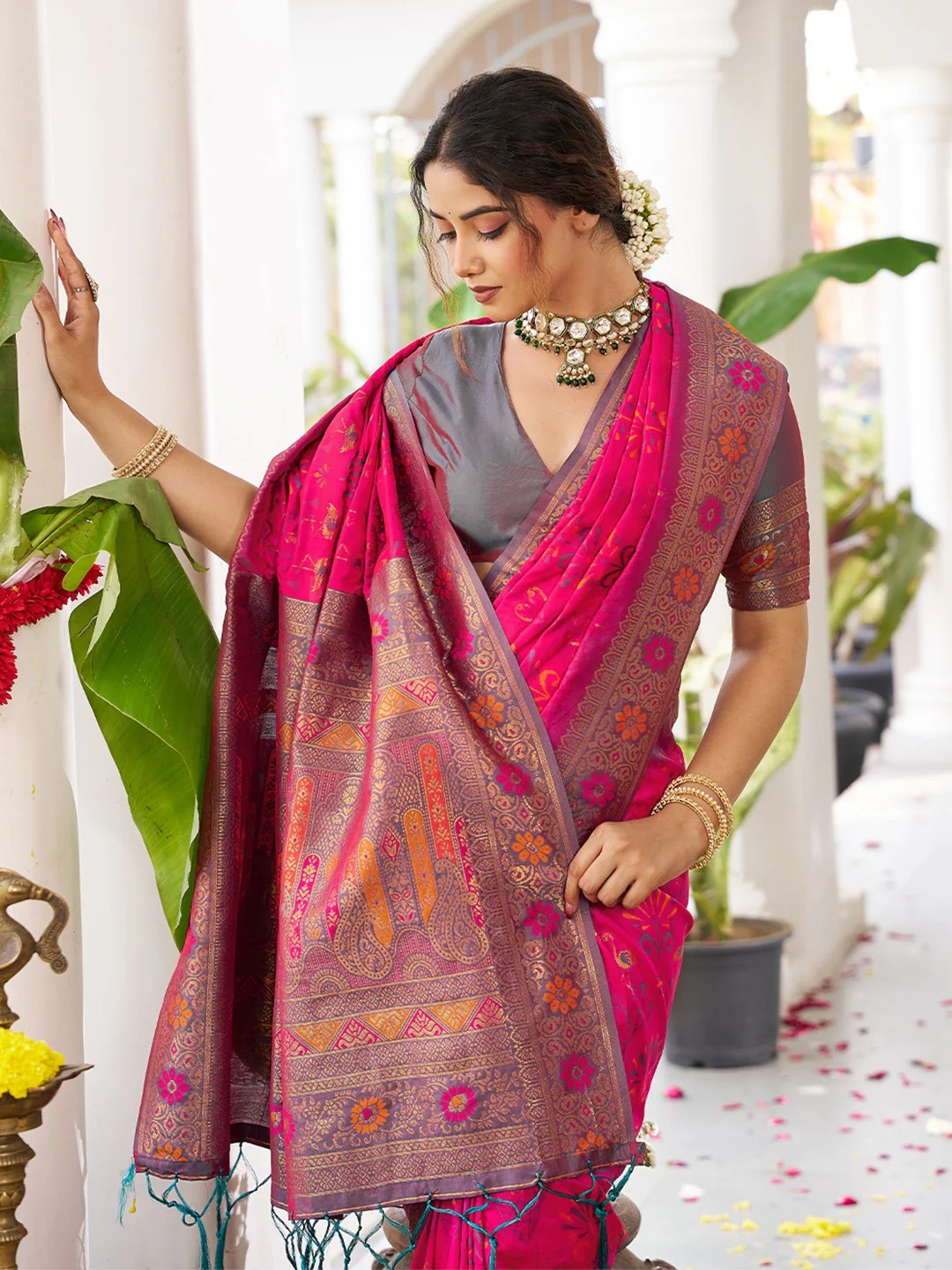 Classic Pink Soft Silk Blend Saree Enhanced With Traditional Floral Weaving & Tassel Pallu - Image 3