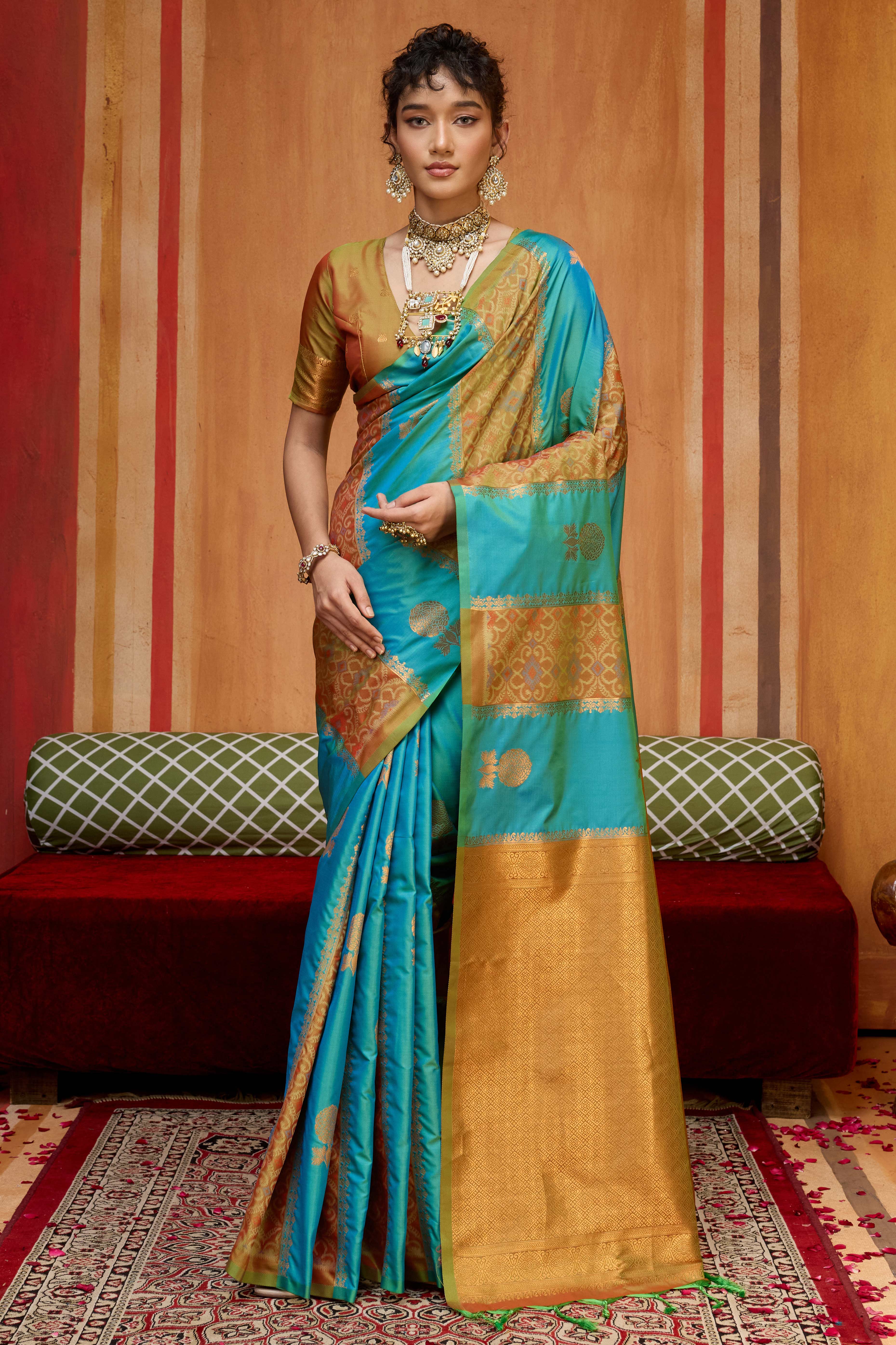 Classic Rama Blue Floral Handloom Weaving Art Silk Saree With Statement Tassel Pallu