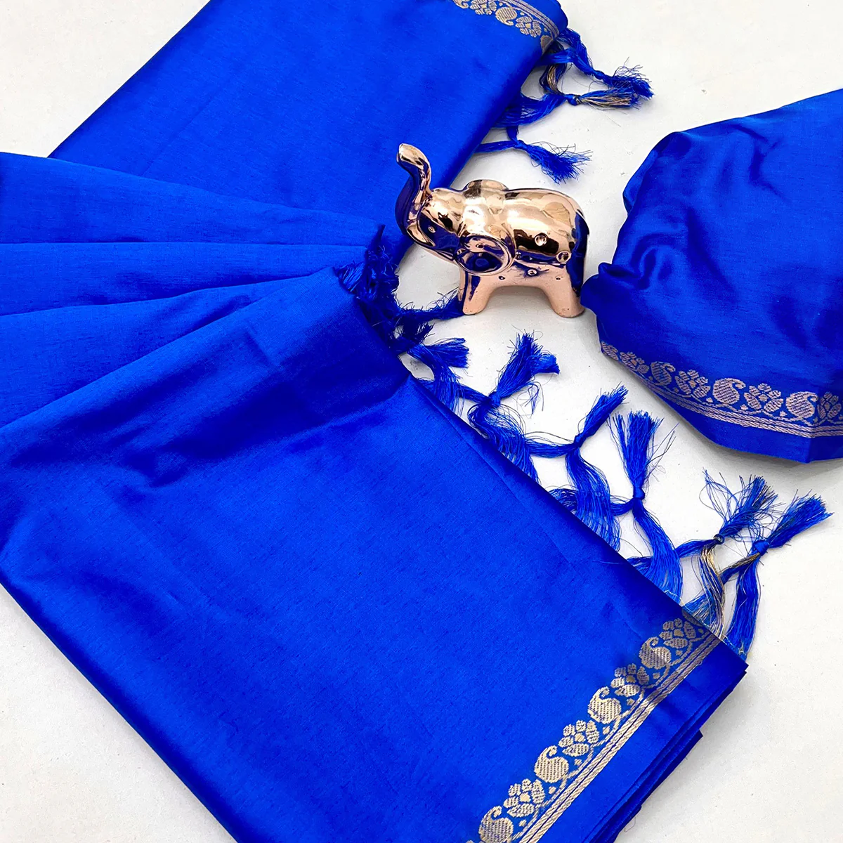 Classic Royal Blue Solid Weaving Mysore Silk Saree Accented With Floral Border & Tassel Pallu - Image 2