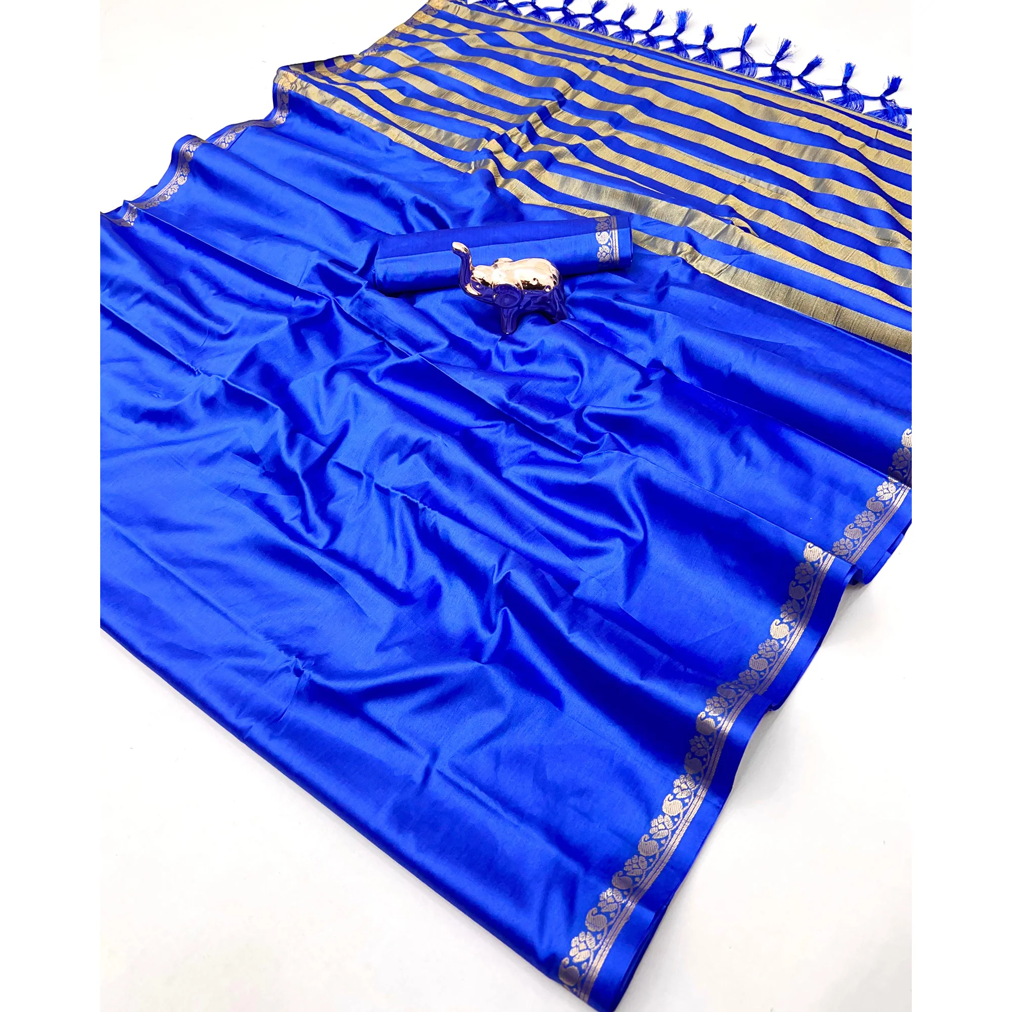 Classic Royal Blue Solid Weaving Mysore Silk Saree Accented With Floral Border & Tassel Pallu - Image 3