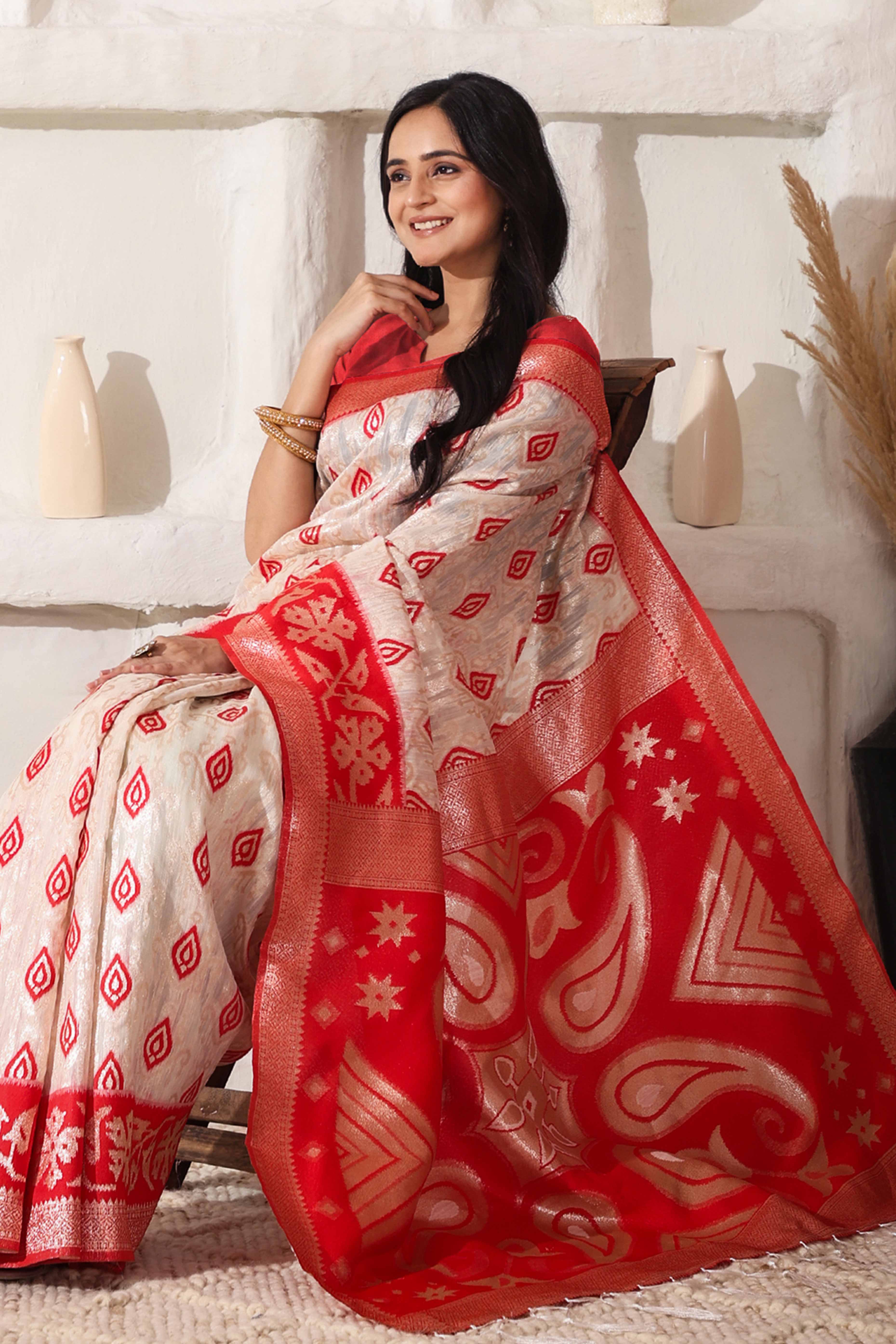 Classic White & Red Saree In Linen Cotton With Rich Zari Weaving And Tassel Accents - Image 5