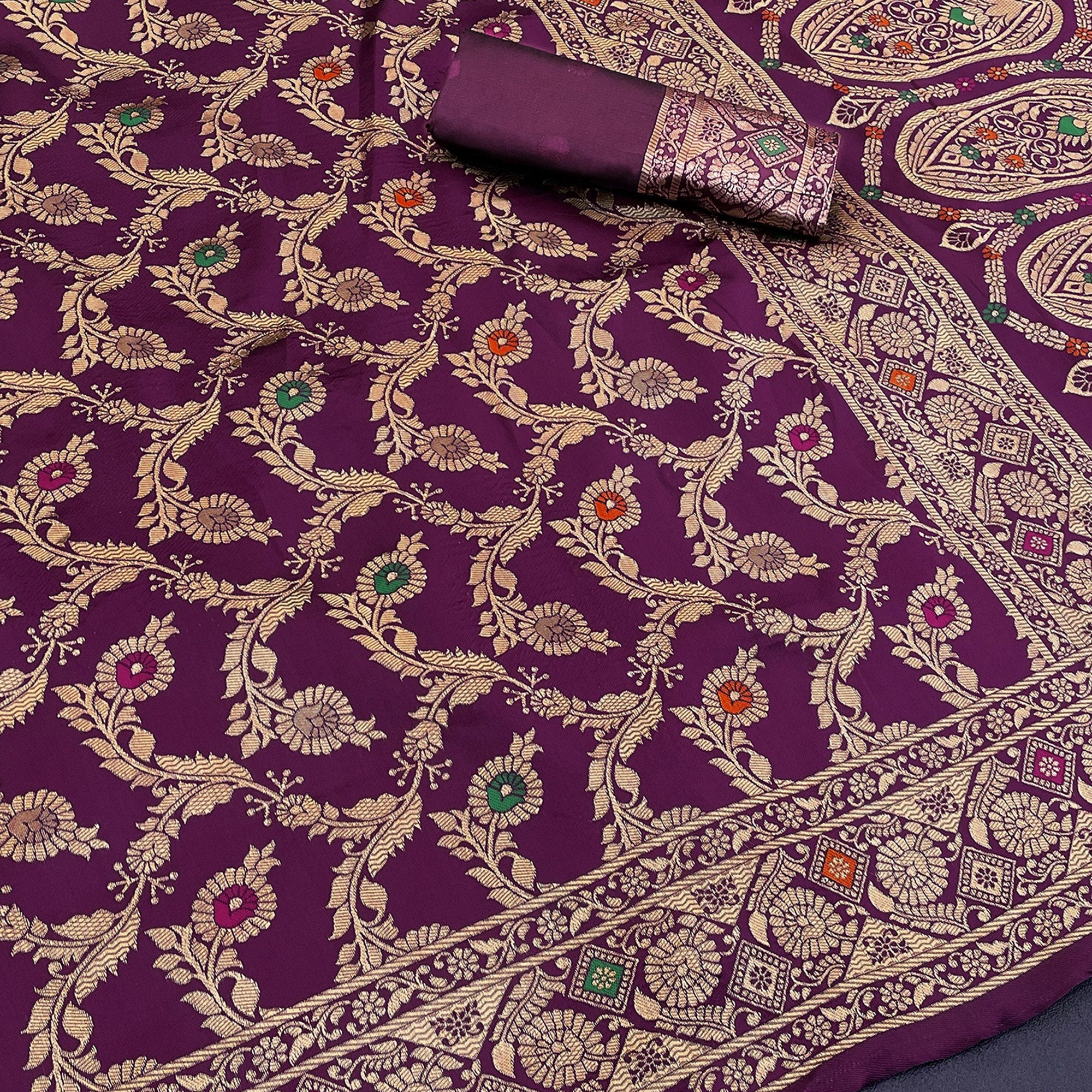 Classic Wine Silk Banarasi Saree Showcasing Delicate Floral Zari Weaving - Image 2