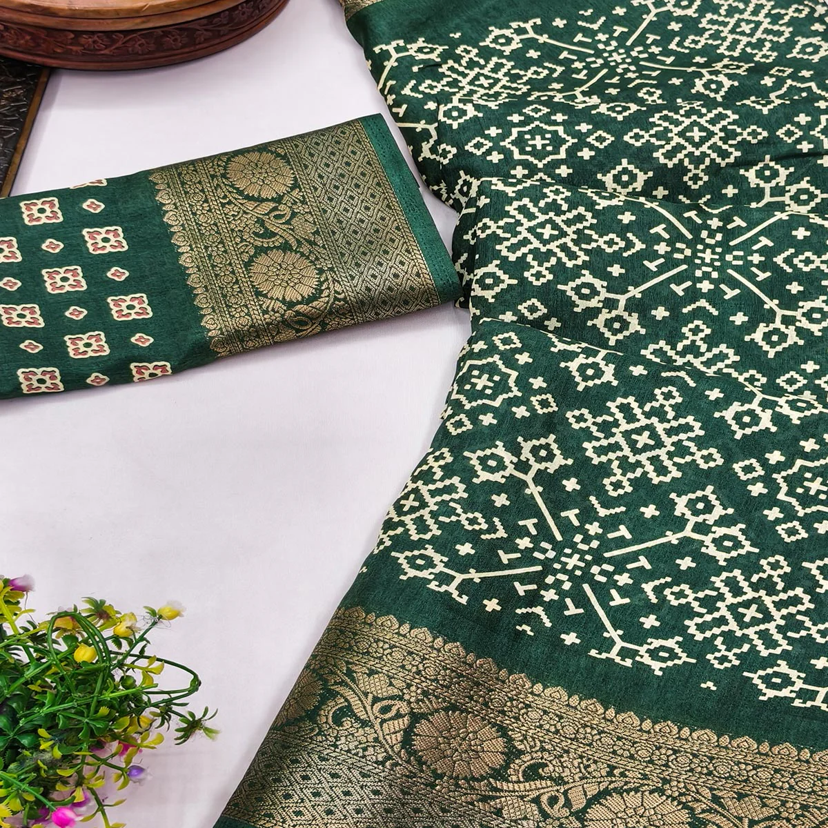 Contemporary Green Geometric Mill Printed Dola Silk Saree With Ornate Floral Zari Border - Image 2