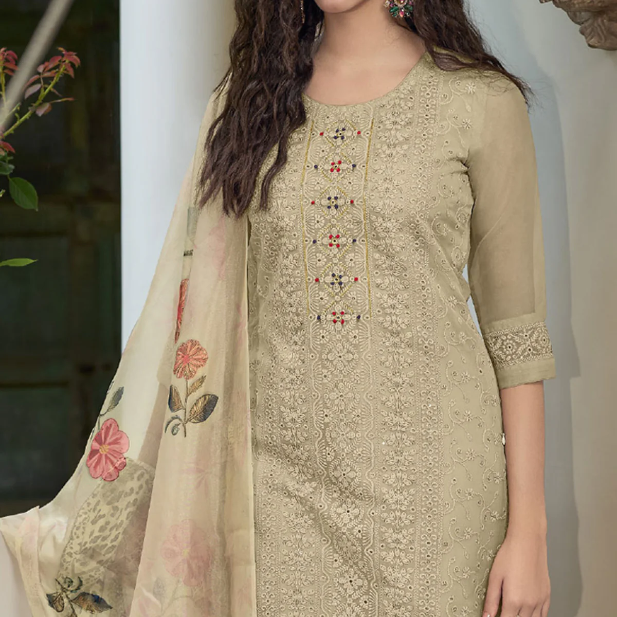 Cream Chikankari With Handwork Organza Salwar Suit - Image 3
