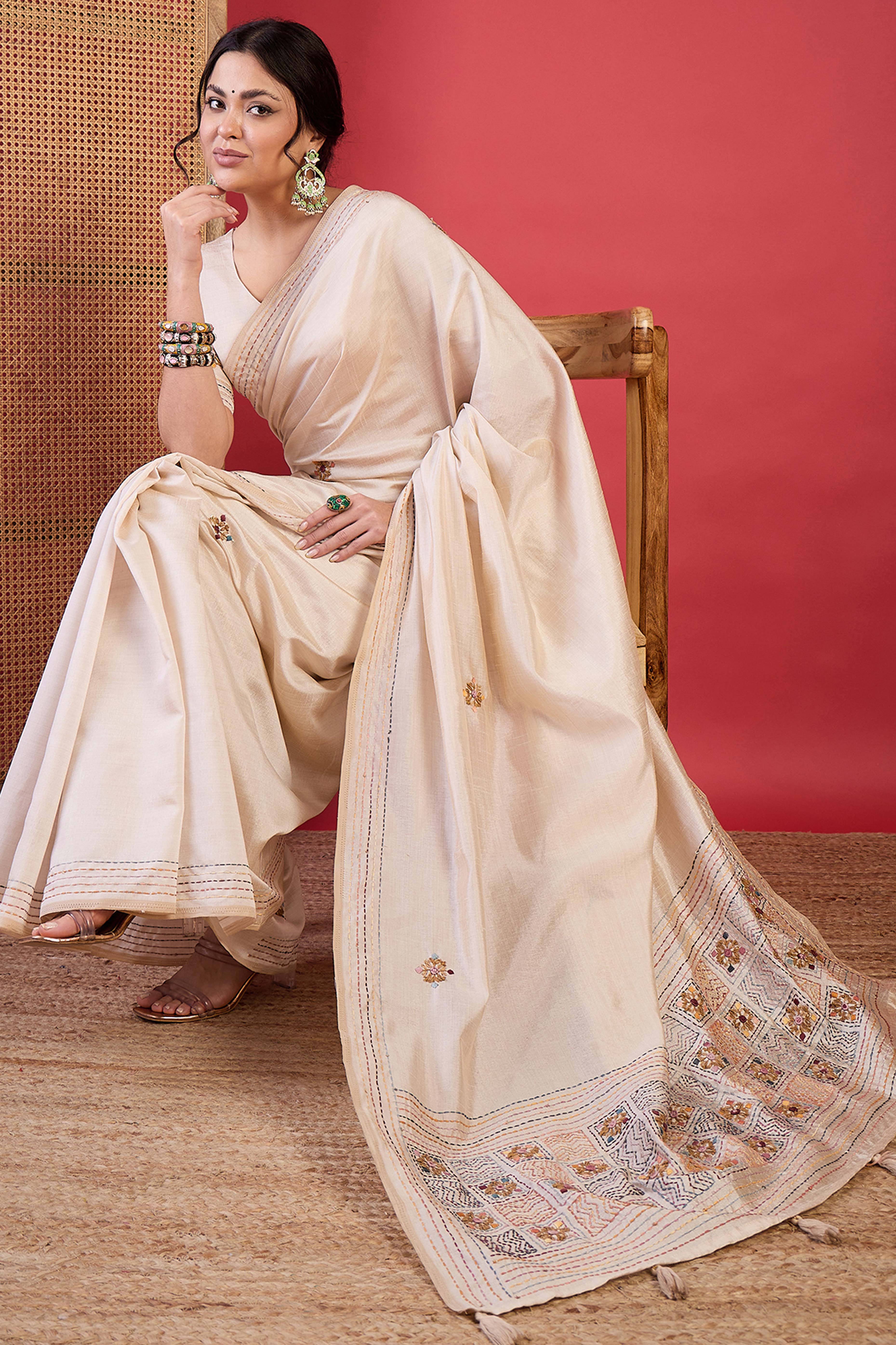 Cream Classic Tussar Silk Saree with Intricate Thread Work Embellishment - Image 5