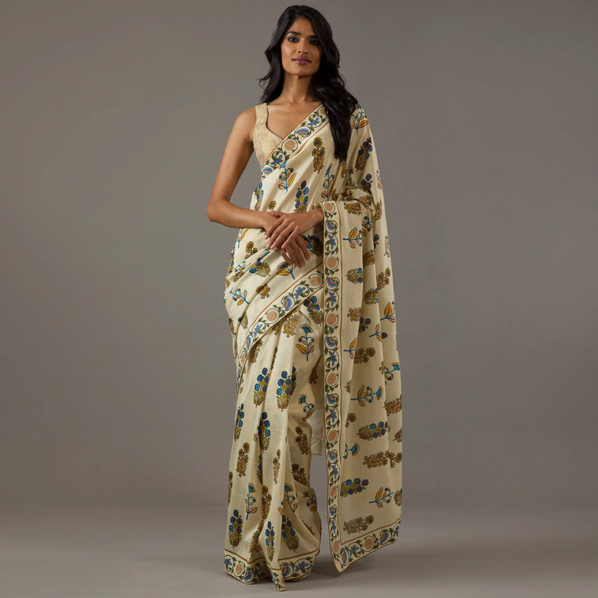 Cream Floral Printed Chiffon Saree - Image 2