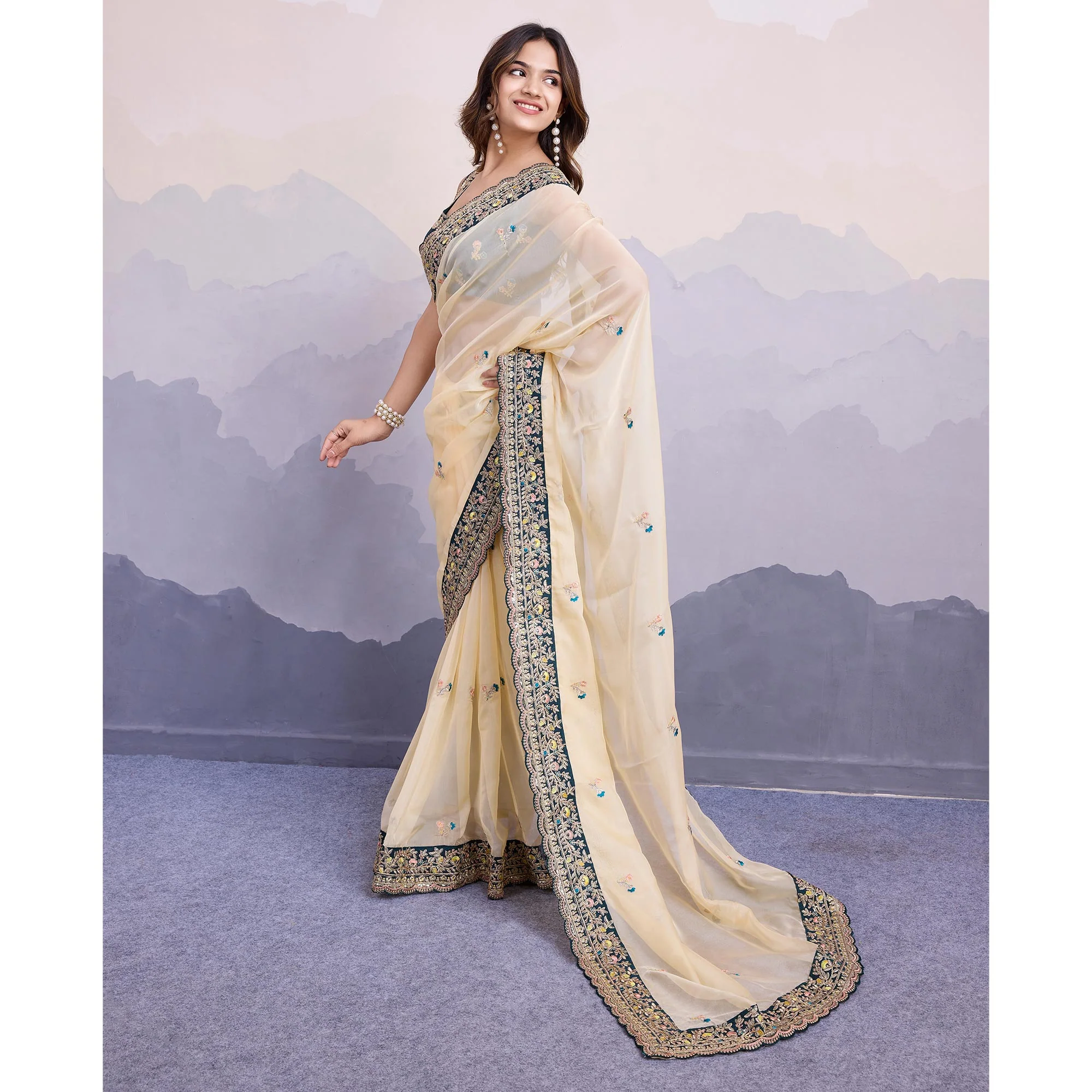 Cream Floral Sequins Embroidered Organza Saree With Lace Border - Image 4
