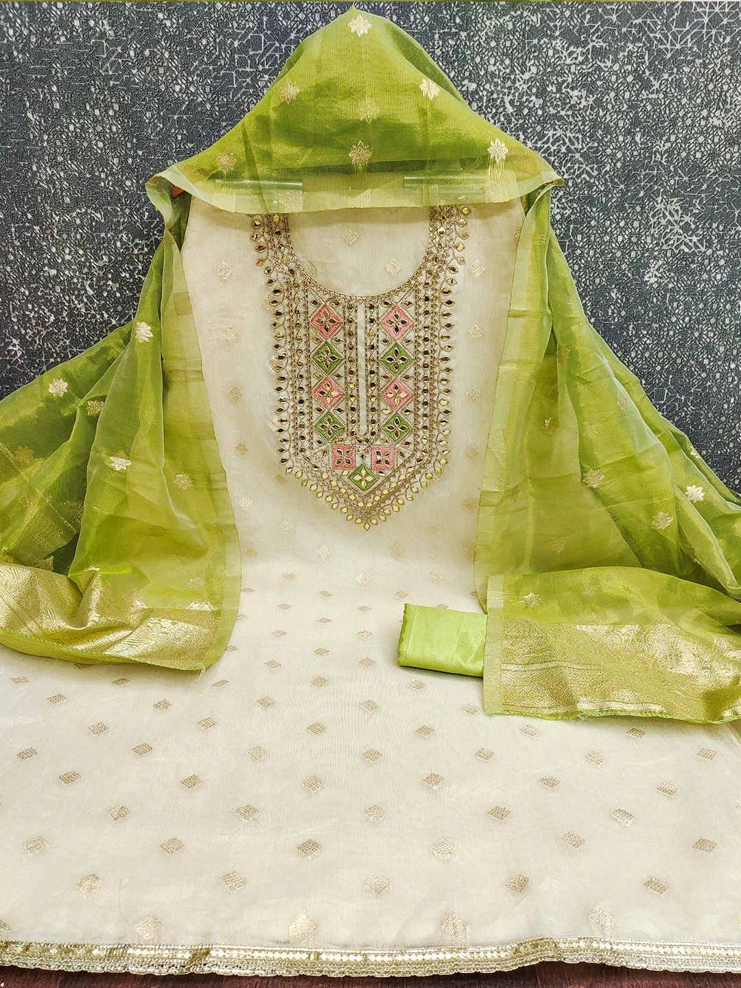 Cream & Green Jacquard Dress Material Adorned with Classic Butti Weaving Work - Image 3