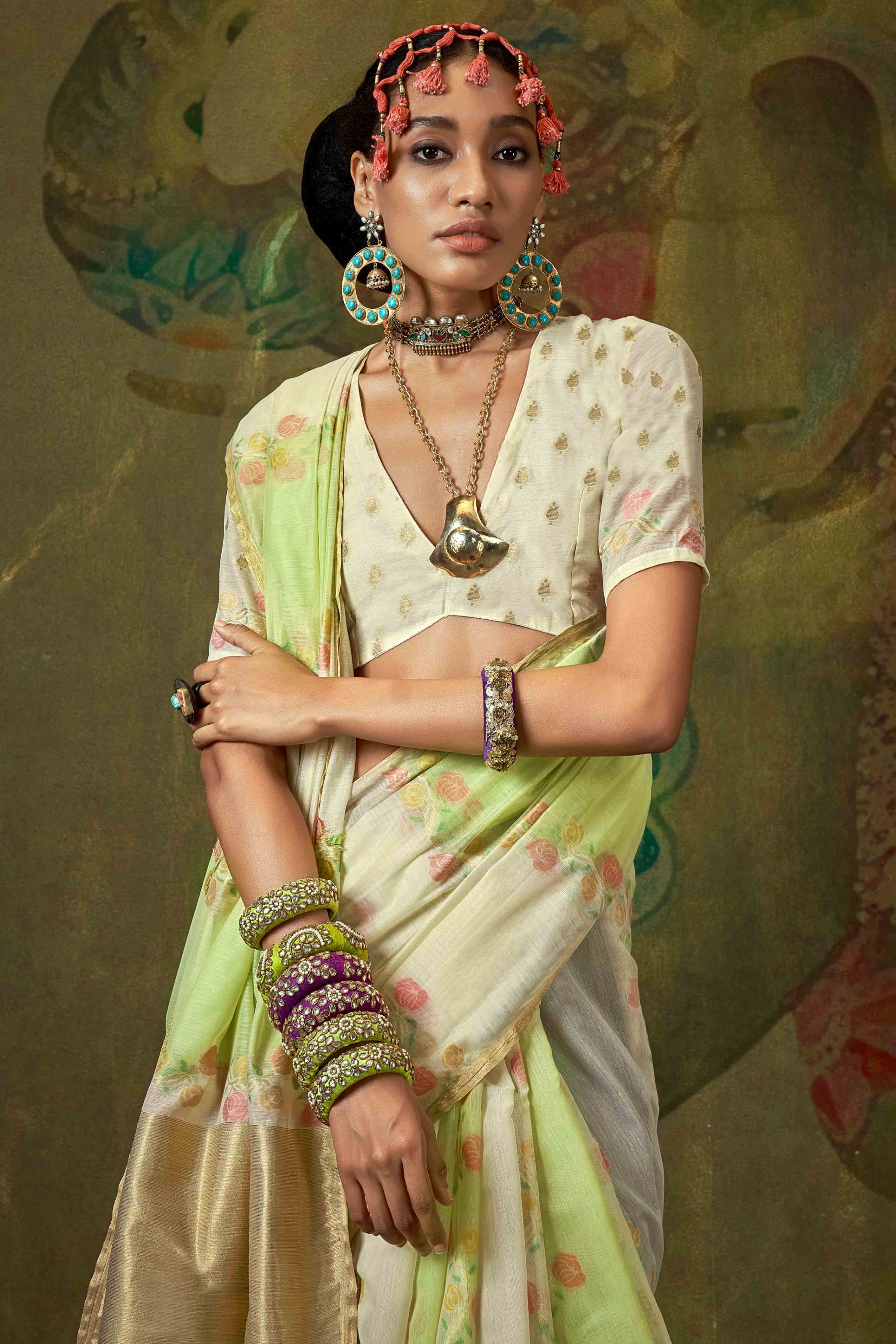 Cream & Pastel Green Floral Handwoven Cotton Blend Saree - Image 3