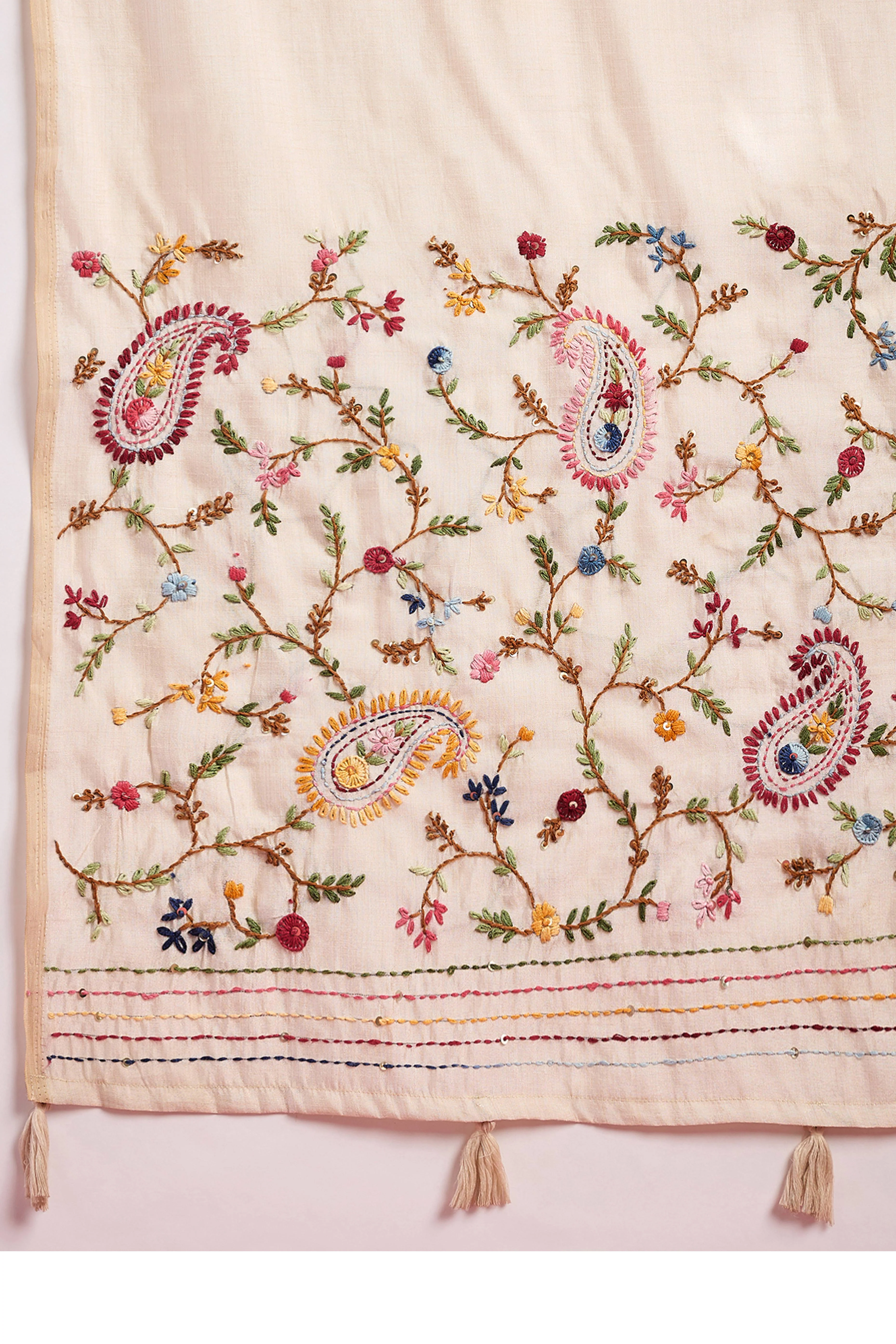 Cream Tussar Silk Festive Saree Featuring Thread Work - Image 9