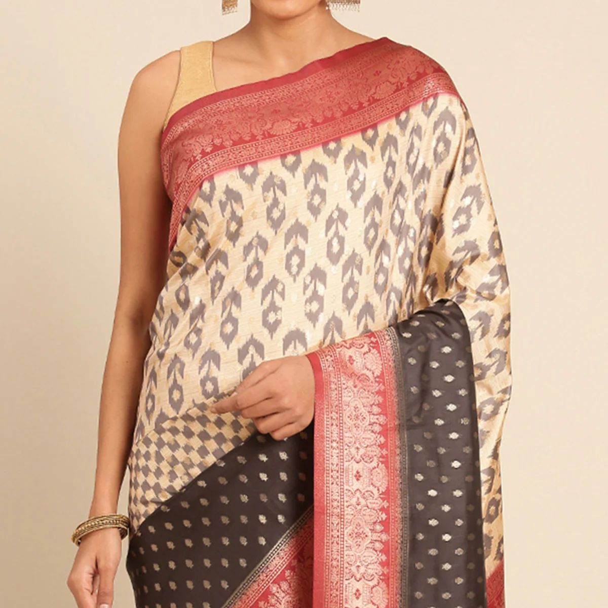 Cream Woven Banarasi Silk Saree With Tassels - Image 3