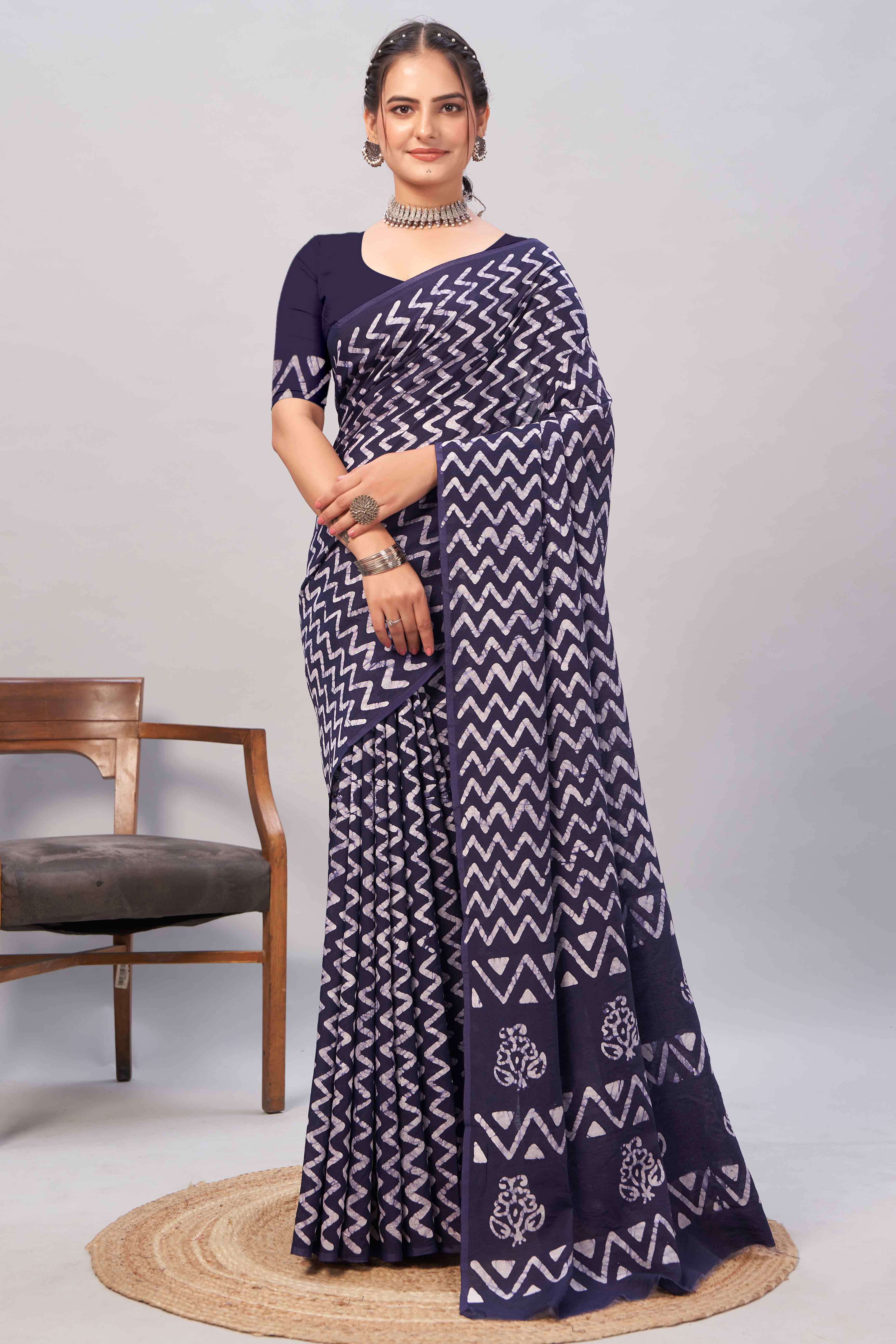 Dark Blue Zig Zag Batik Printed Chanderi Cotton Silk Saree - Image 3