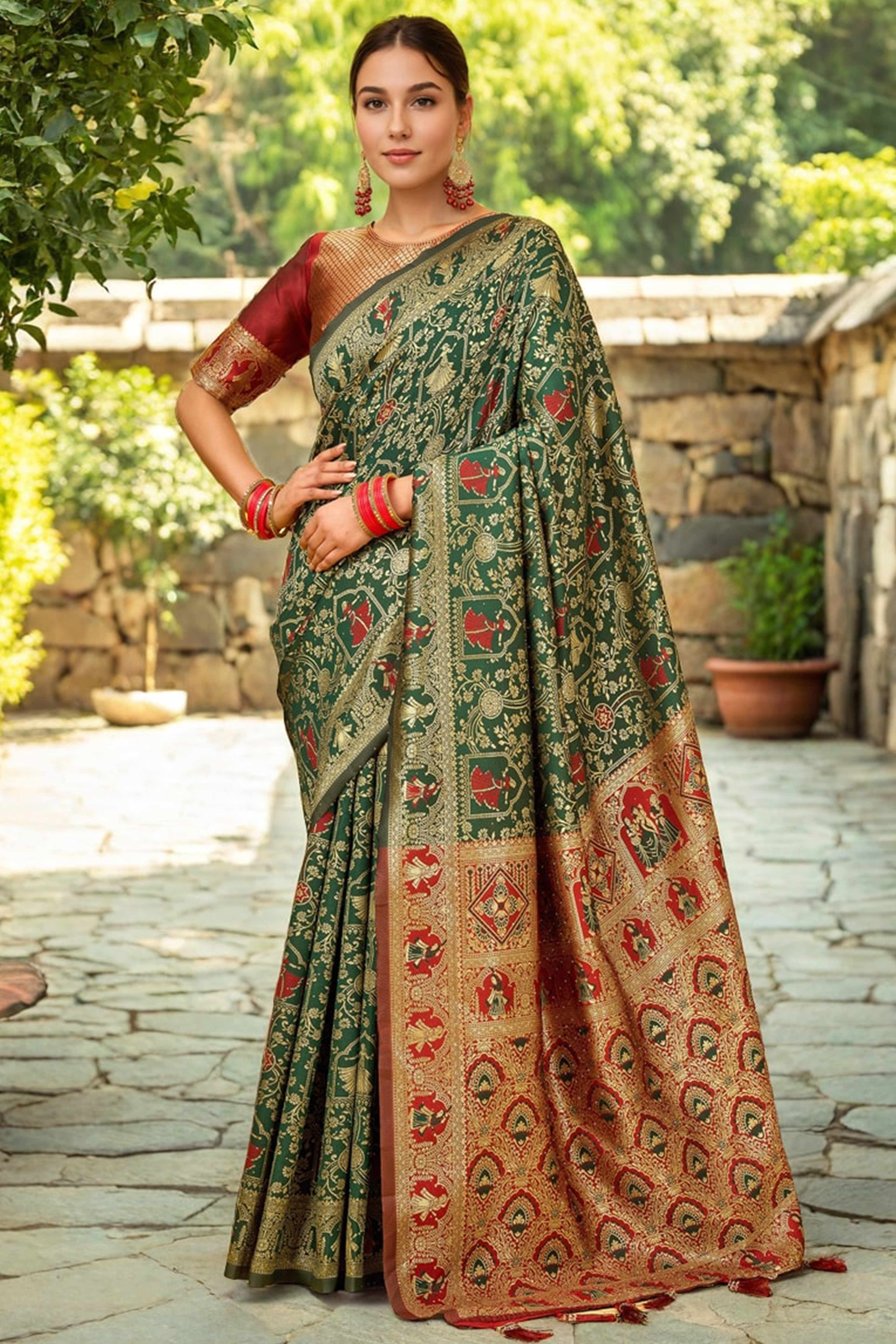 Dark Green Paithani Saree In Silk Blend Highlighted With Floral Weaving & Tasselled Edge - Image 3