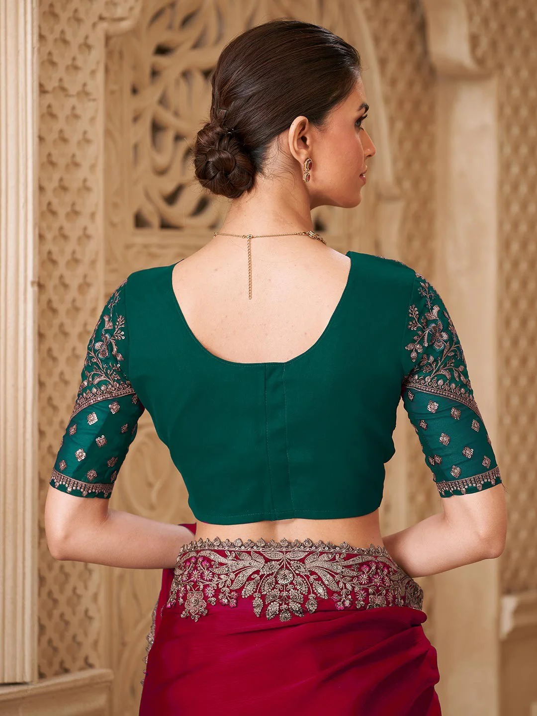 Deep Pink Georgette Saree Featuring Detailed Embroidered Border - Image 2
