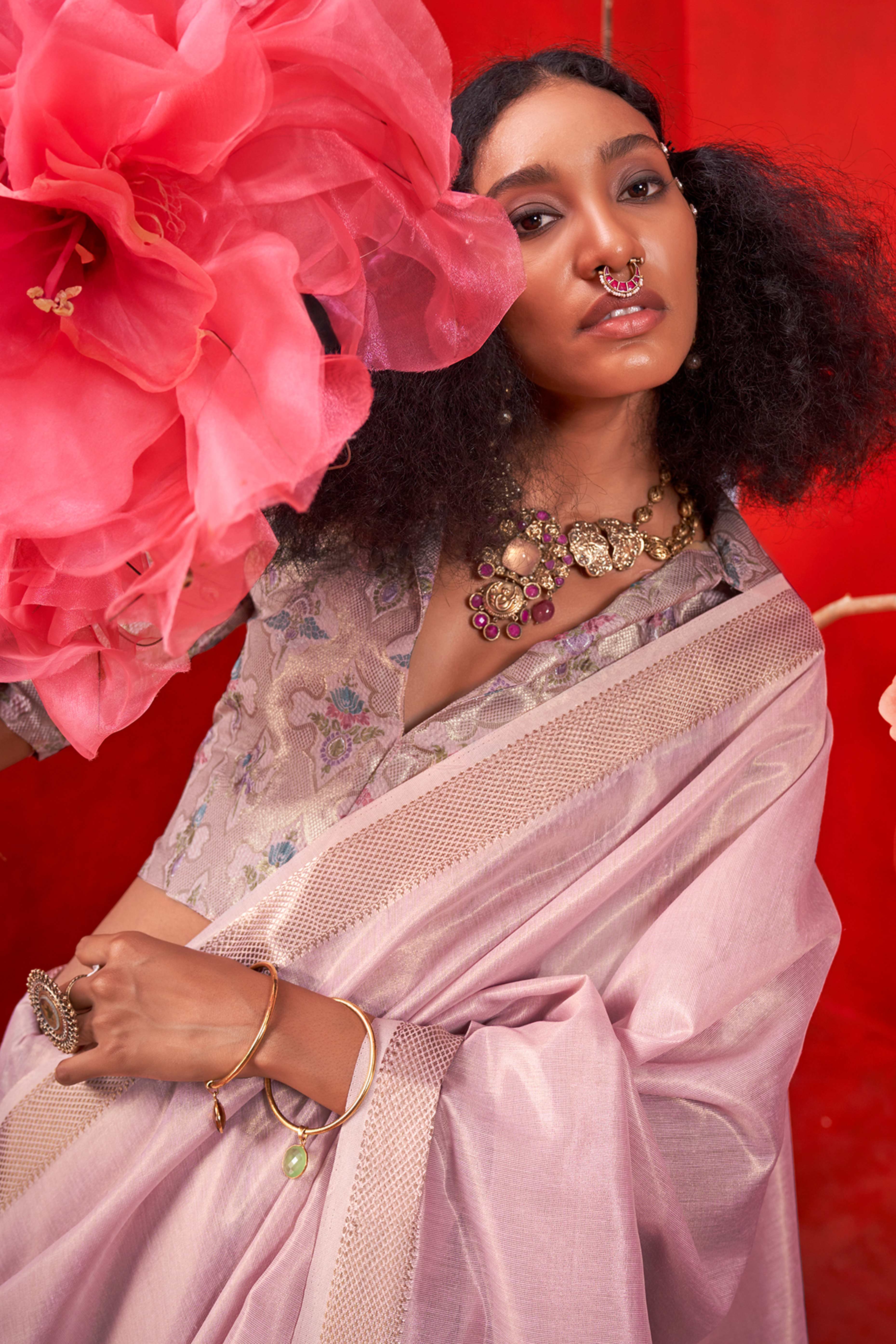 Delicate Lavender Saree with Classic Zari Weaving on Tissue Fabric - Image 3