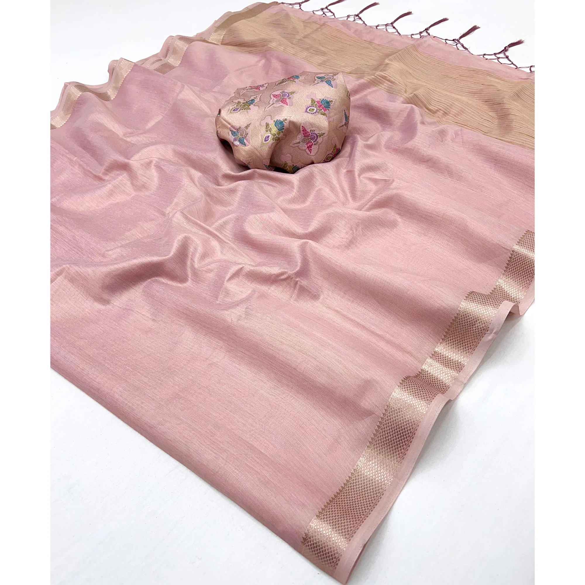 Delicate Lavender Saree with Classic Zari Weaving on Tissue Fabric - Image 4