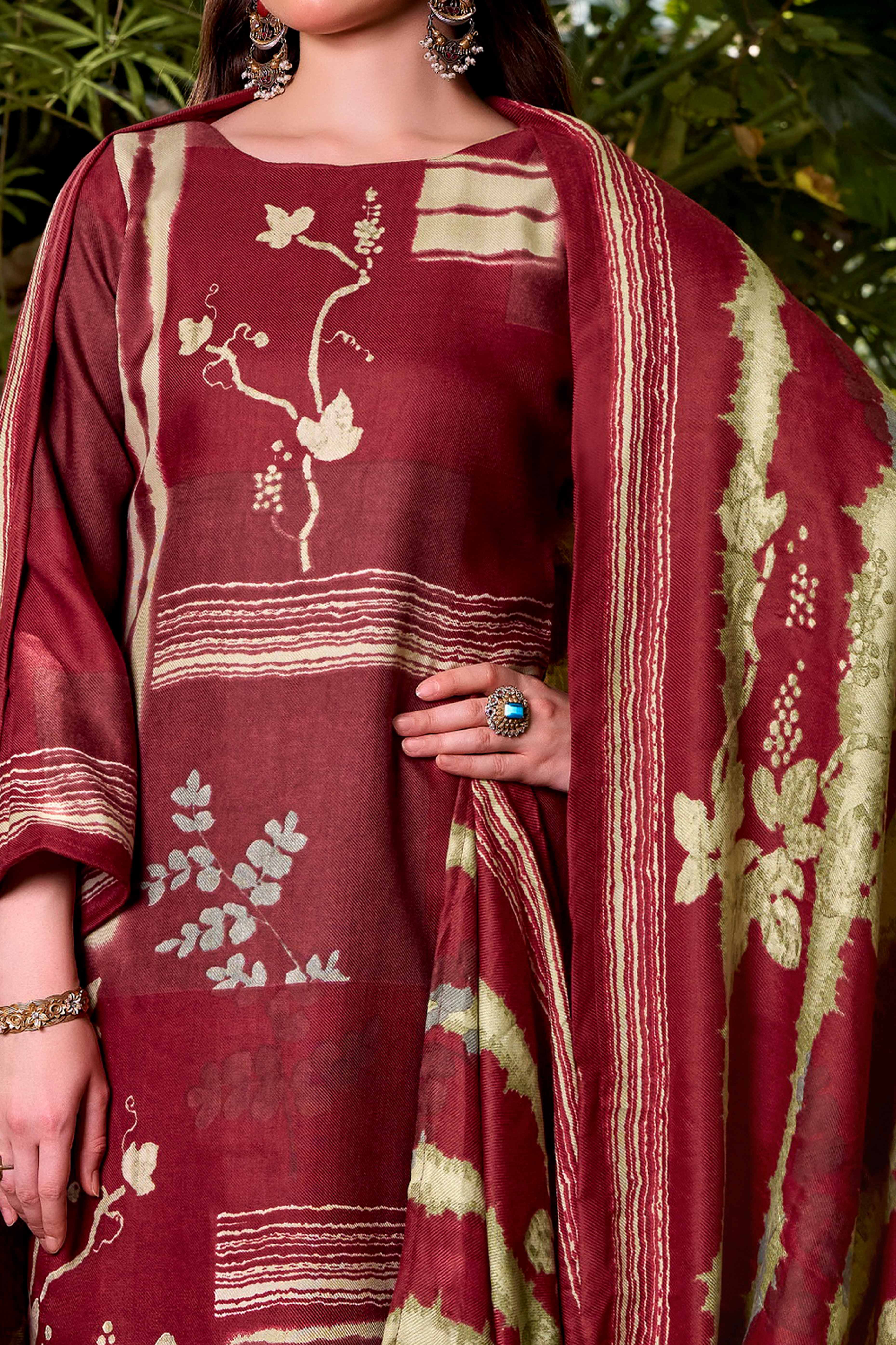 Designed Maroon Pure Pashmina Wool Fabric with Floral Prints for Timeless Appeal - Image 2
