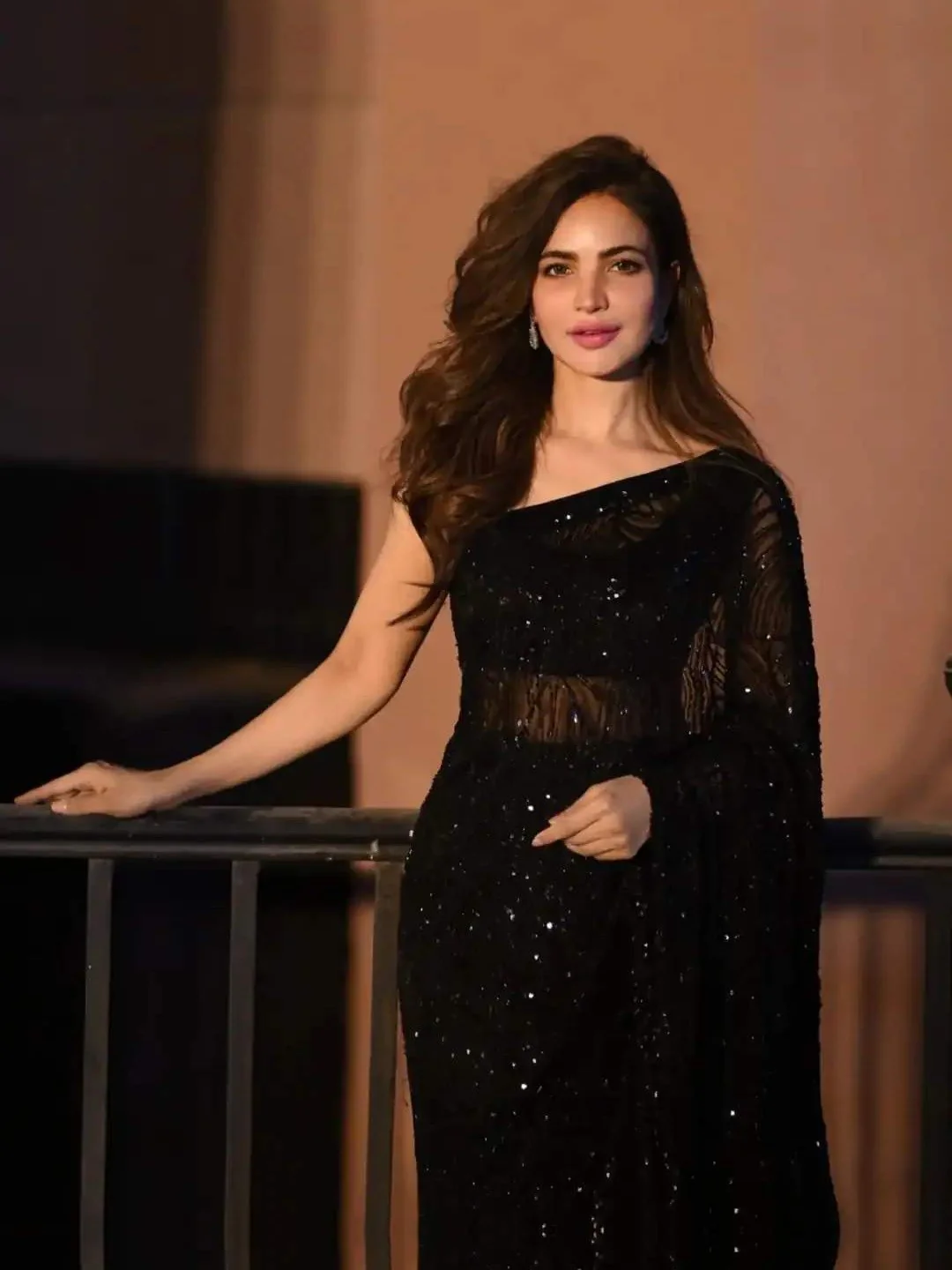 Designer Black Party Wear Saree Featuring Intricate Sequins Work Detailing - Image 2