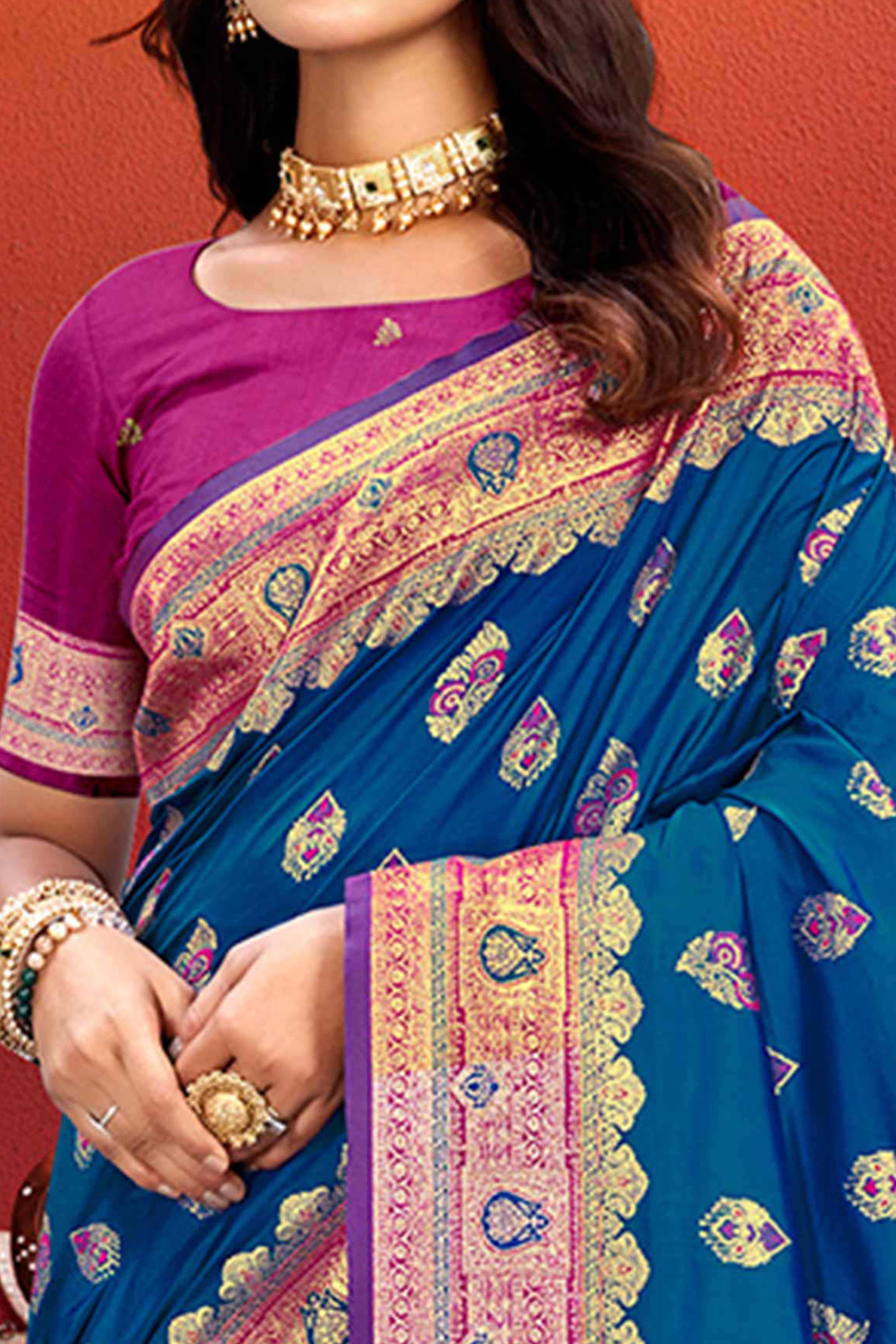 Designer Blue Floral Zari Weaving Silk Blend Saree With Stylish Tassel Pallu - Image 2