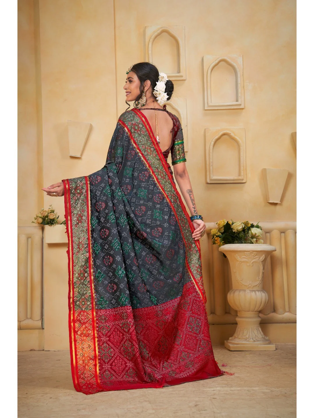 Designer Grey Banarasi Silk Saree With Intricate Patola Zari Weaving & Fancy Border - Image 4