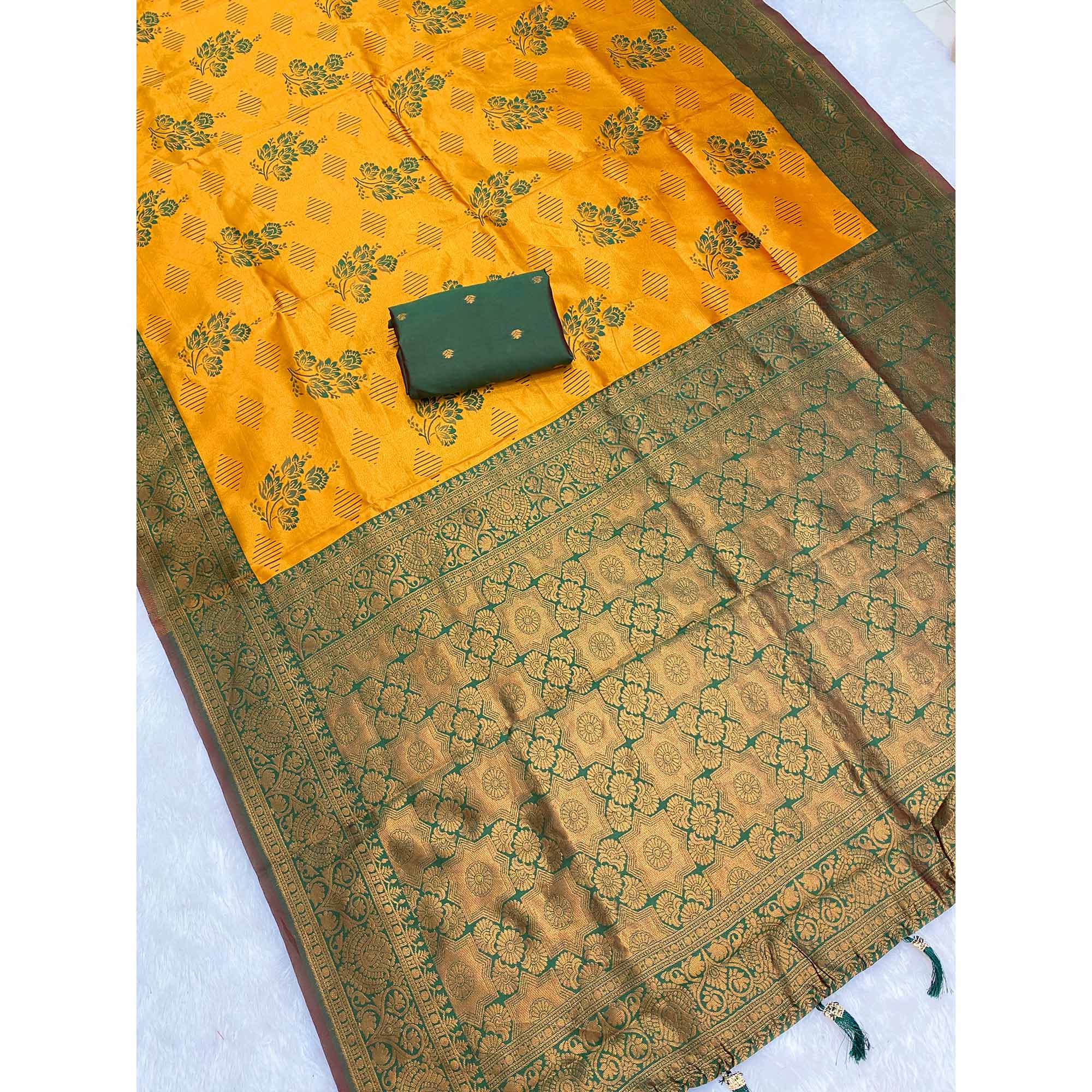 Designer Mustard Banarasi Silk Saree with Traditional Zari Weaving - Image 4