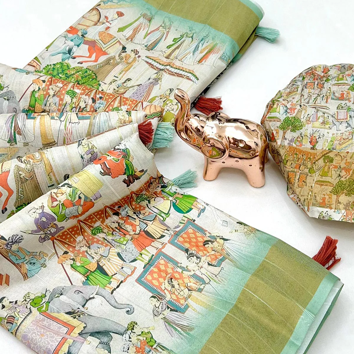 Designer Off White Saree with All-Over Floral Prints and Elegant Zari Border - Image 2