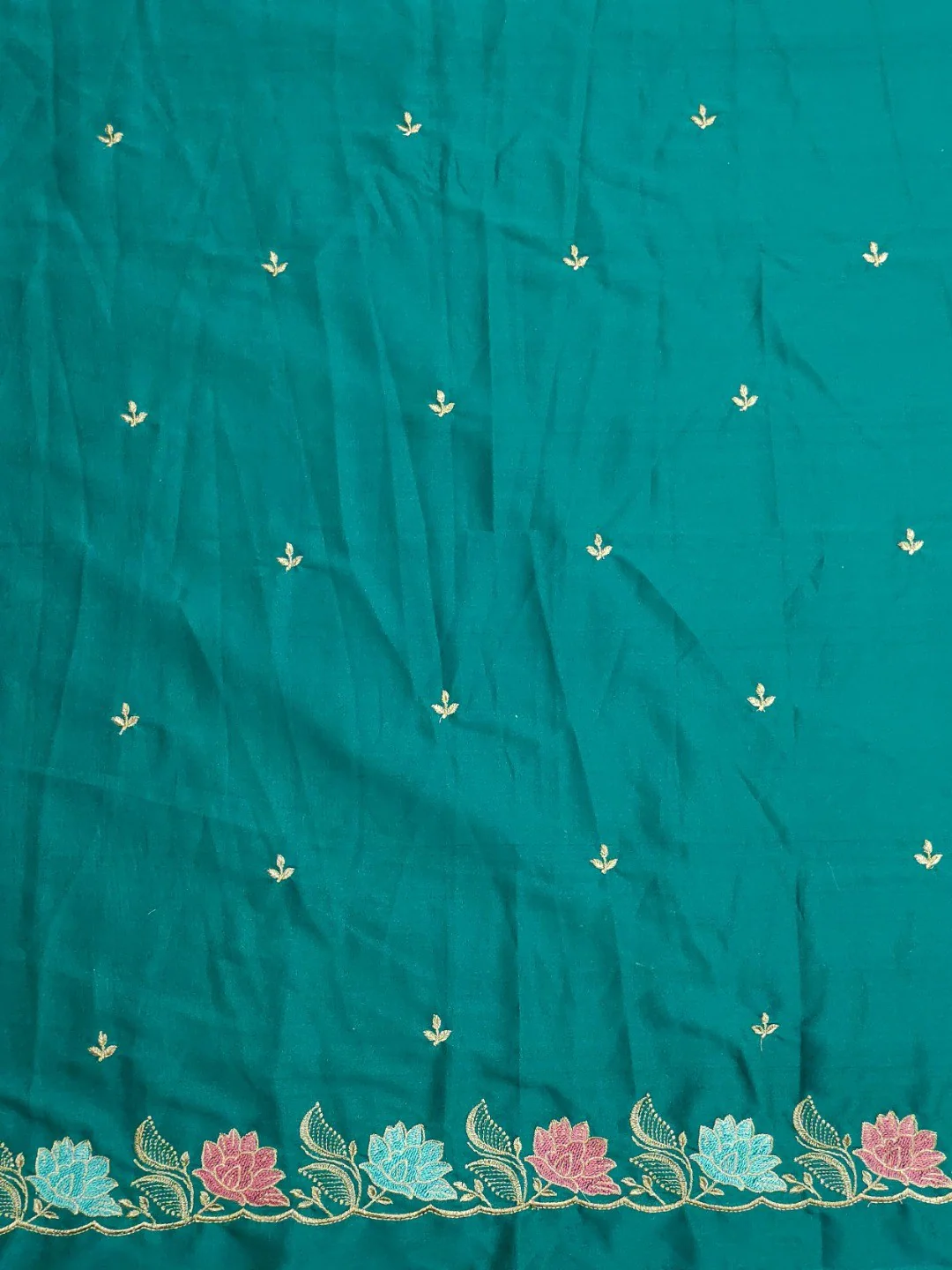 Designer Rama Green Tussar Silk Saree with Premium Floral Embroidered Border Work - Image 2