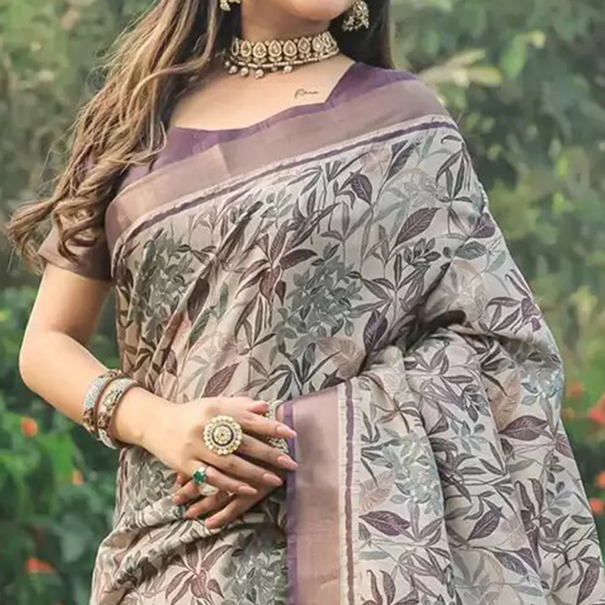Dusty Brown Floral Digital Printed Tussar Silk Saree - Image 3