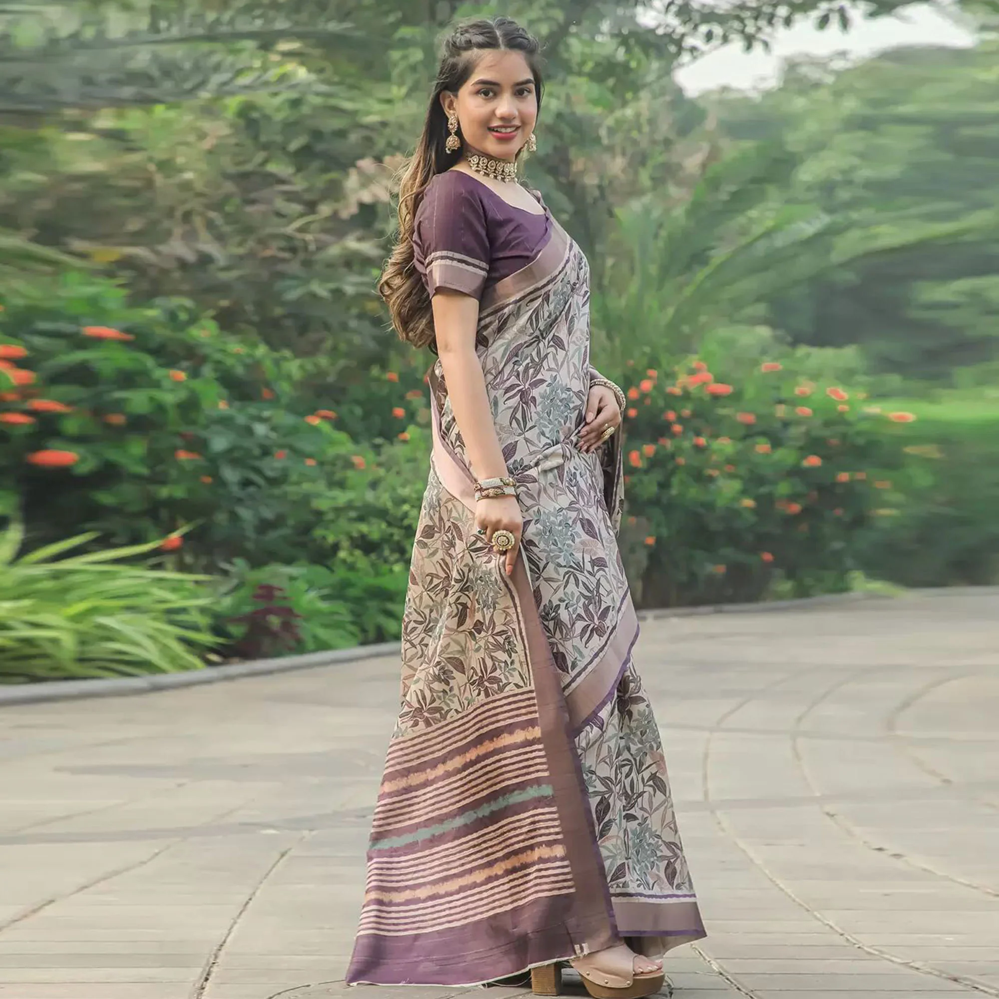 Dusty Brown Floral Digital Printed Tussar Silk Saree - Image 4