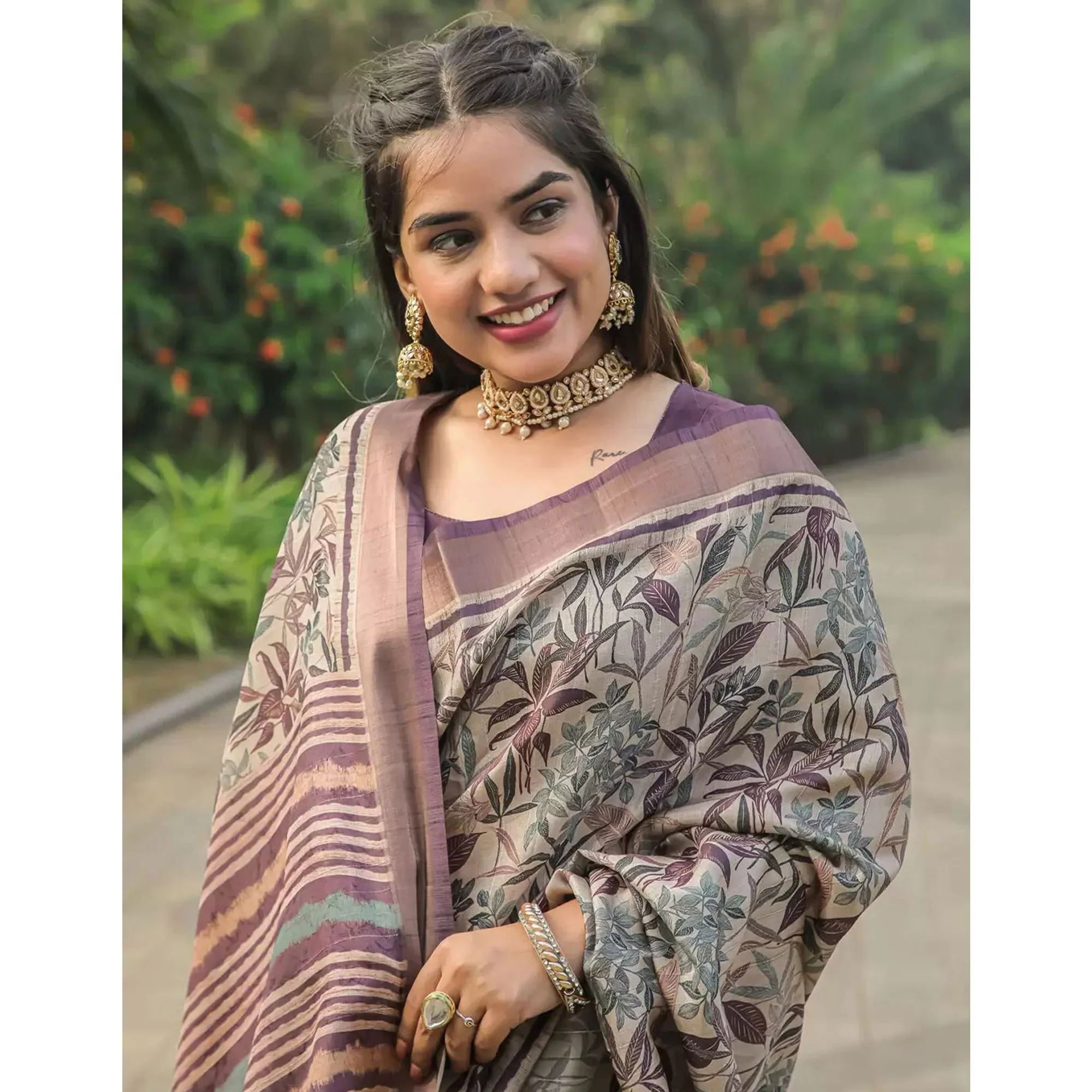 Dusty Brown Floral Digital Printed Tussar Silk Saree - Image 5