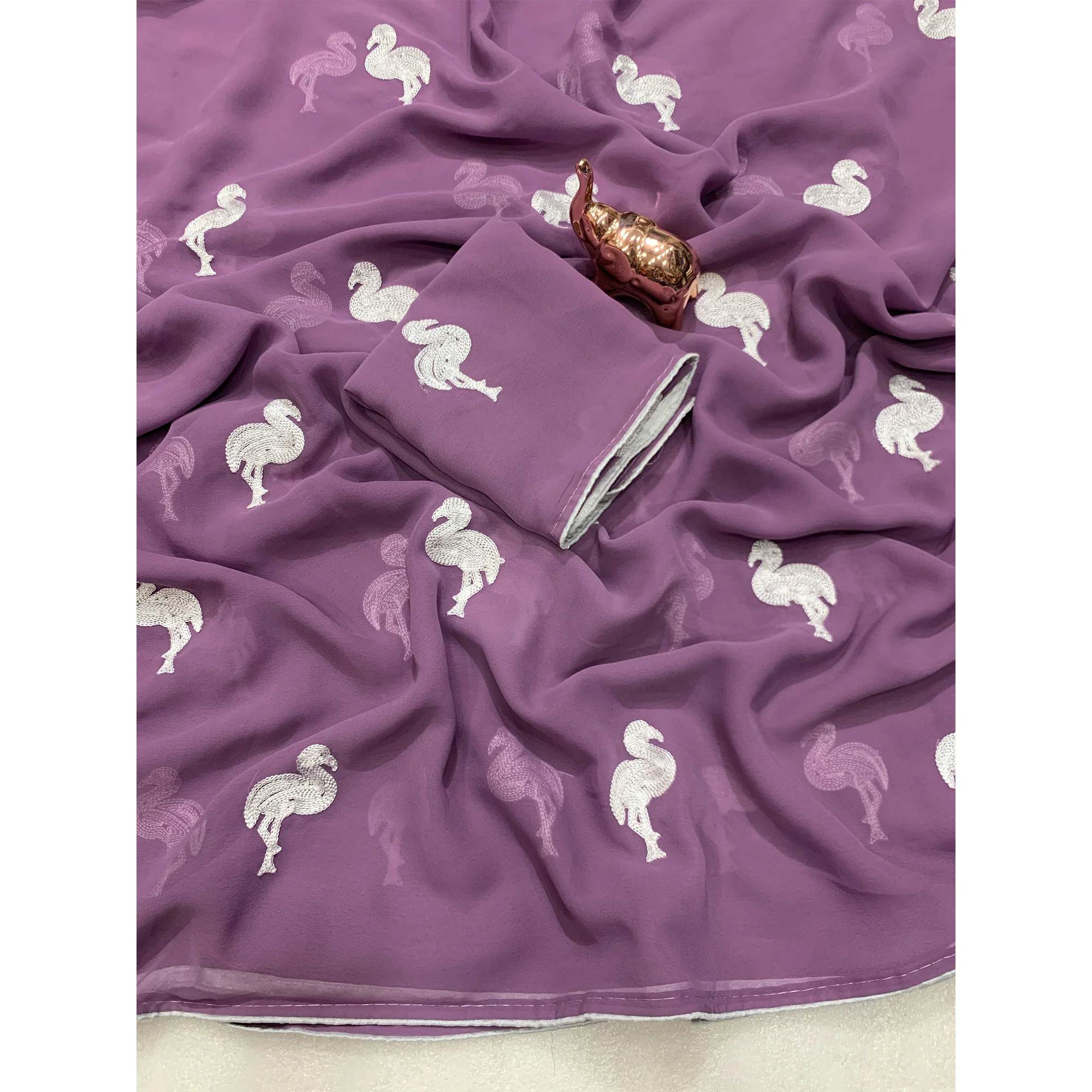 Dusty Purple Georgette Saree With Intricate Bird Pattern Thread Embroidery - Image 3