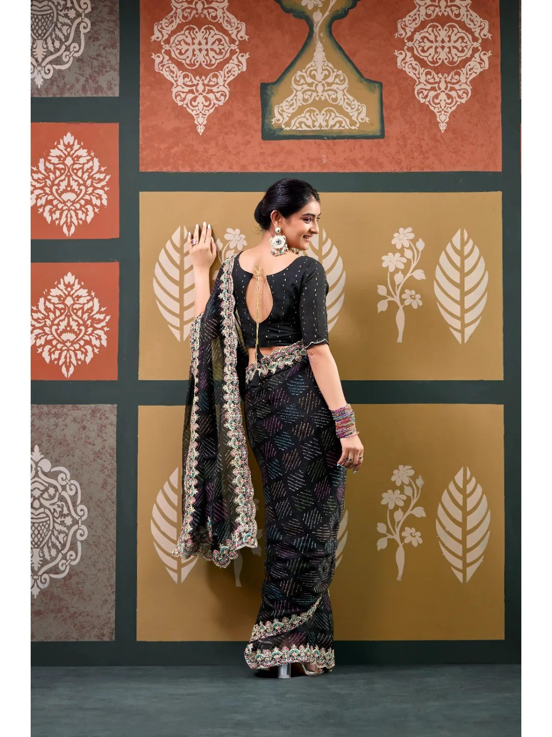 Elegant Black Bandhani Printed Chiffon Saree with Beautiful Embroidery Work - Image 3