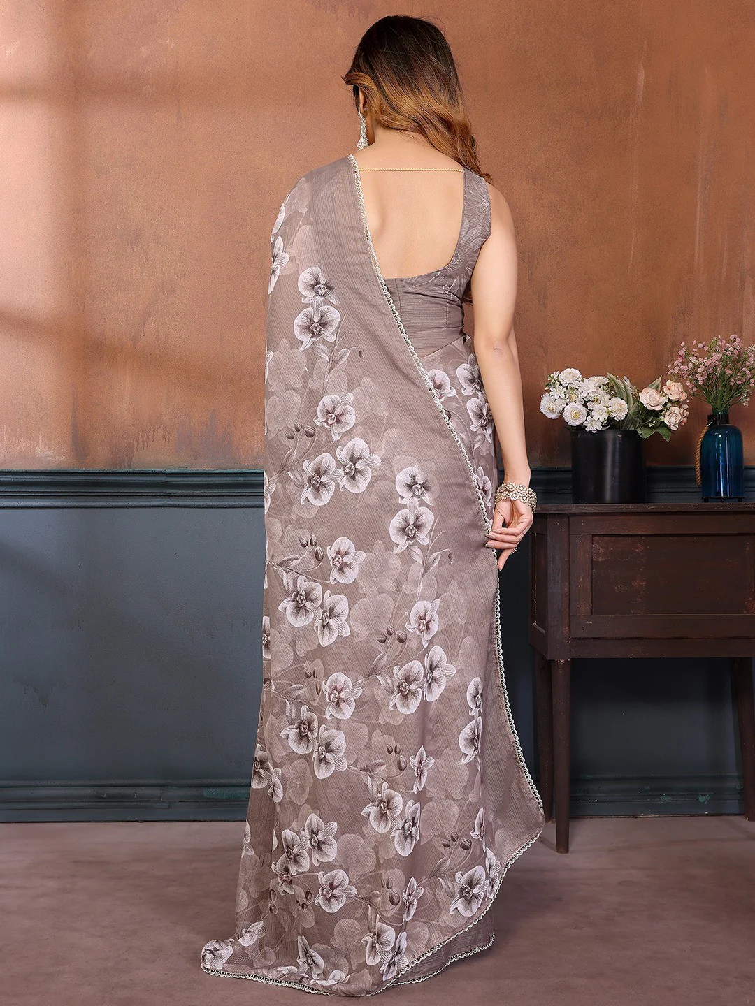 Elegant Brown Floral Printed Georgette Saree Enhanced With Delicate Lace Border Work - Image 5